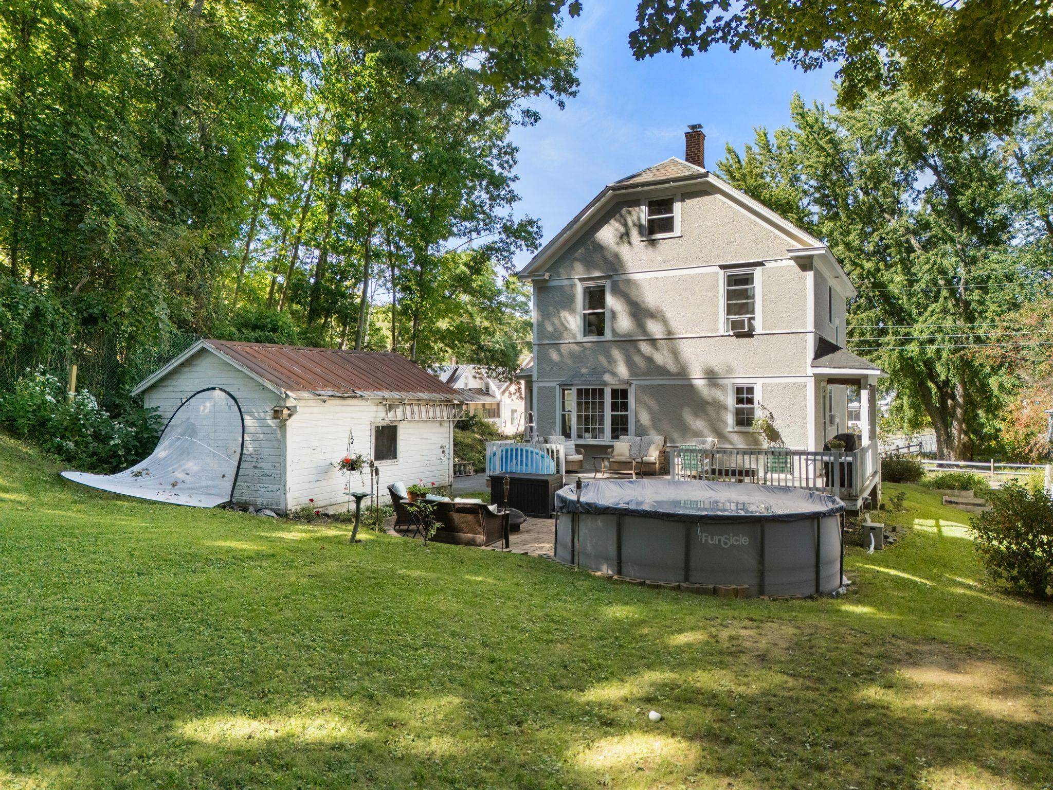 36 Pine Street Property Photo 2