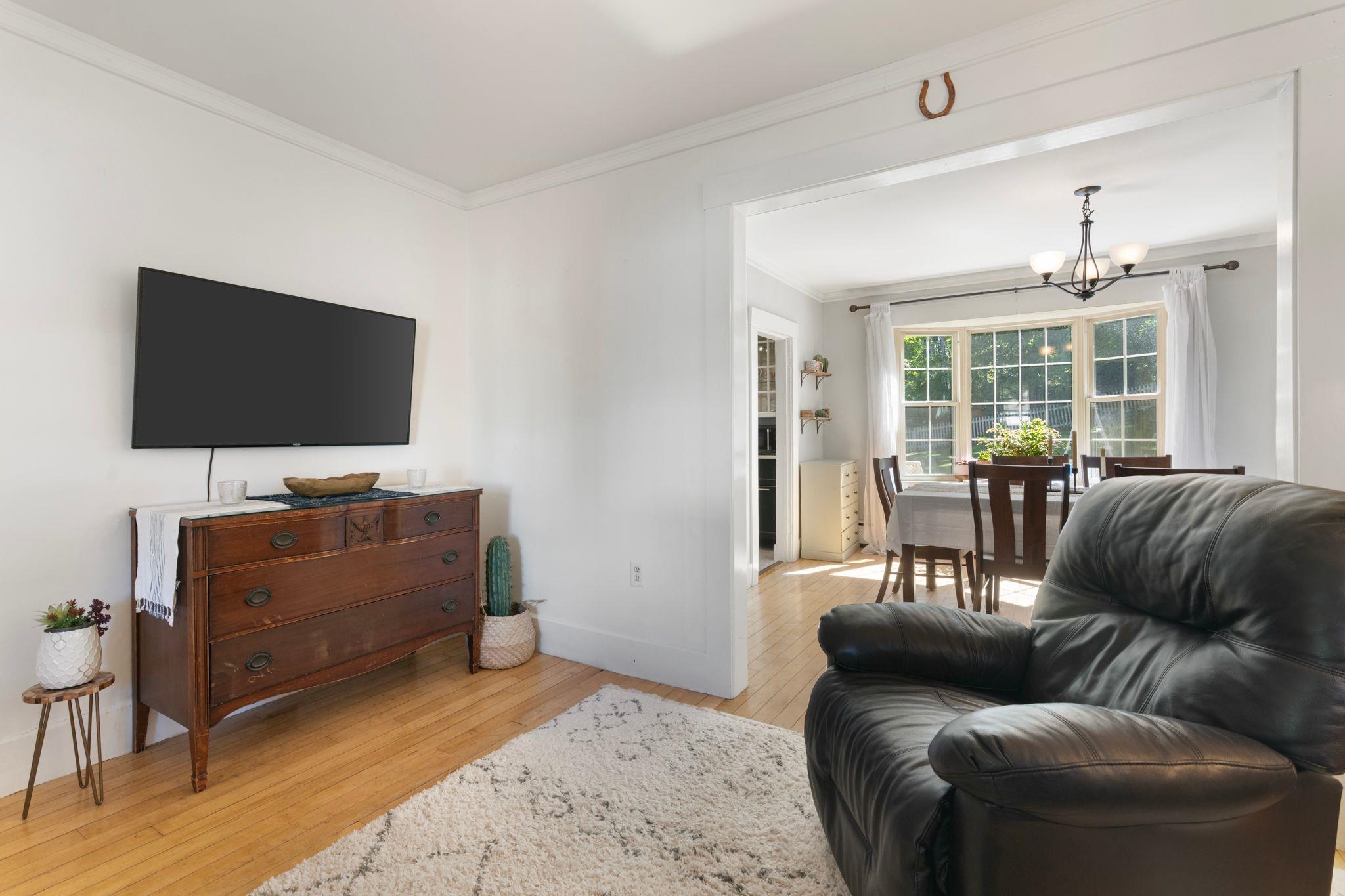 36 Pine Street Property Photo 5