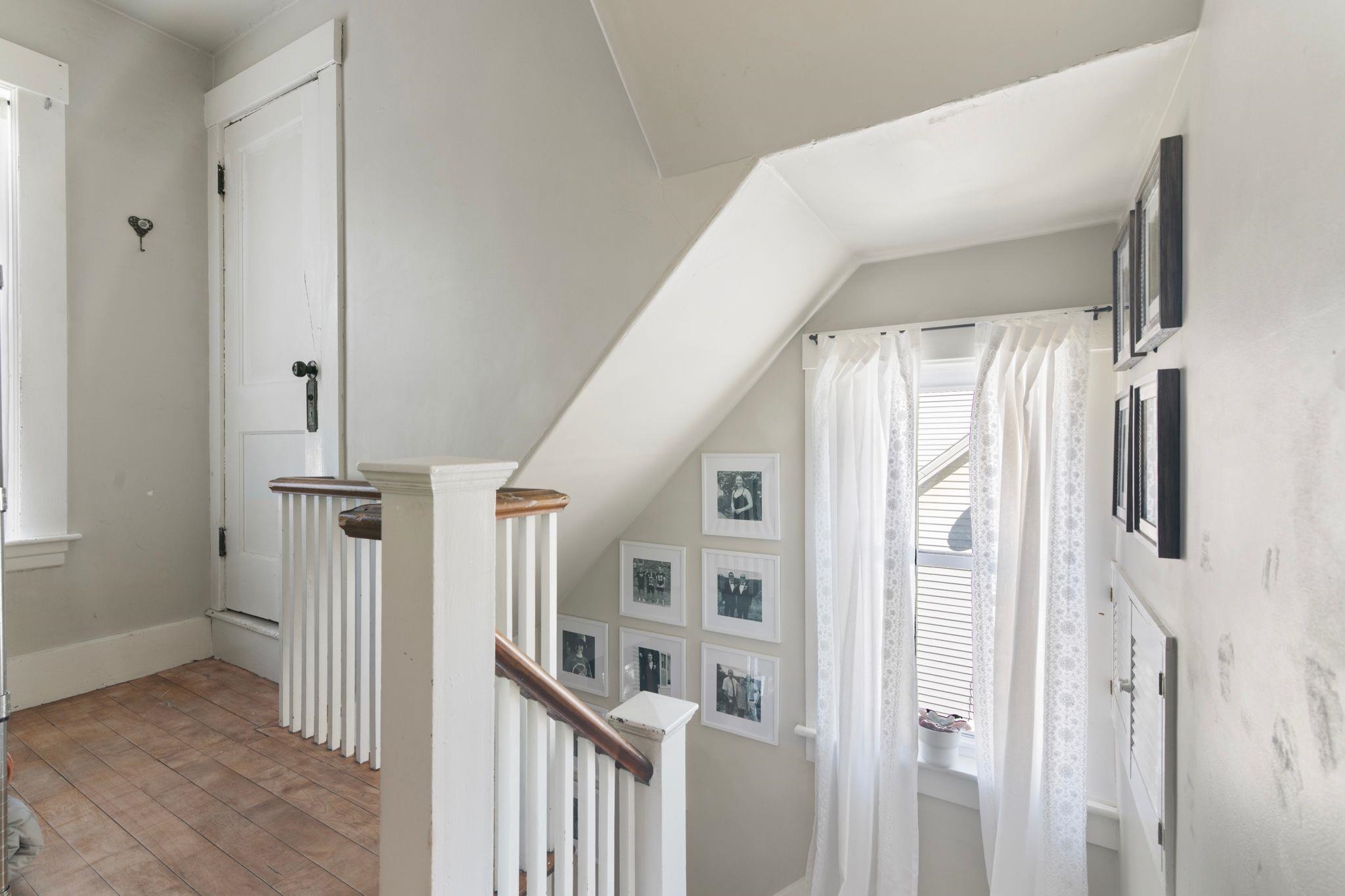 36 Pine Street Property Photo 18