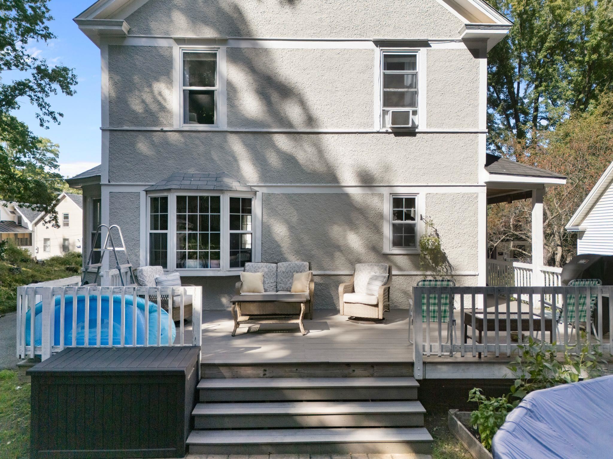 36 Pine Street Property Photo 27