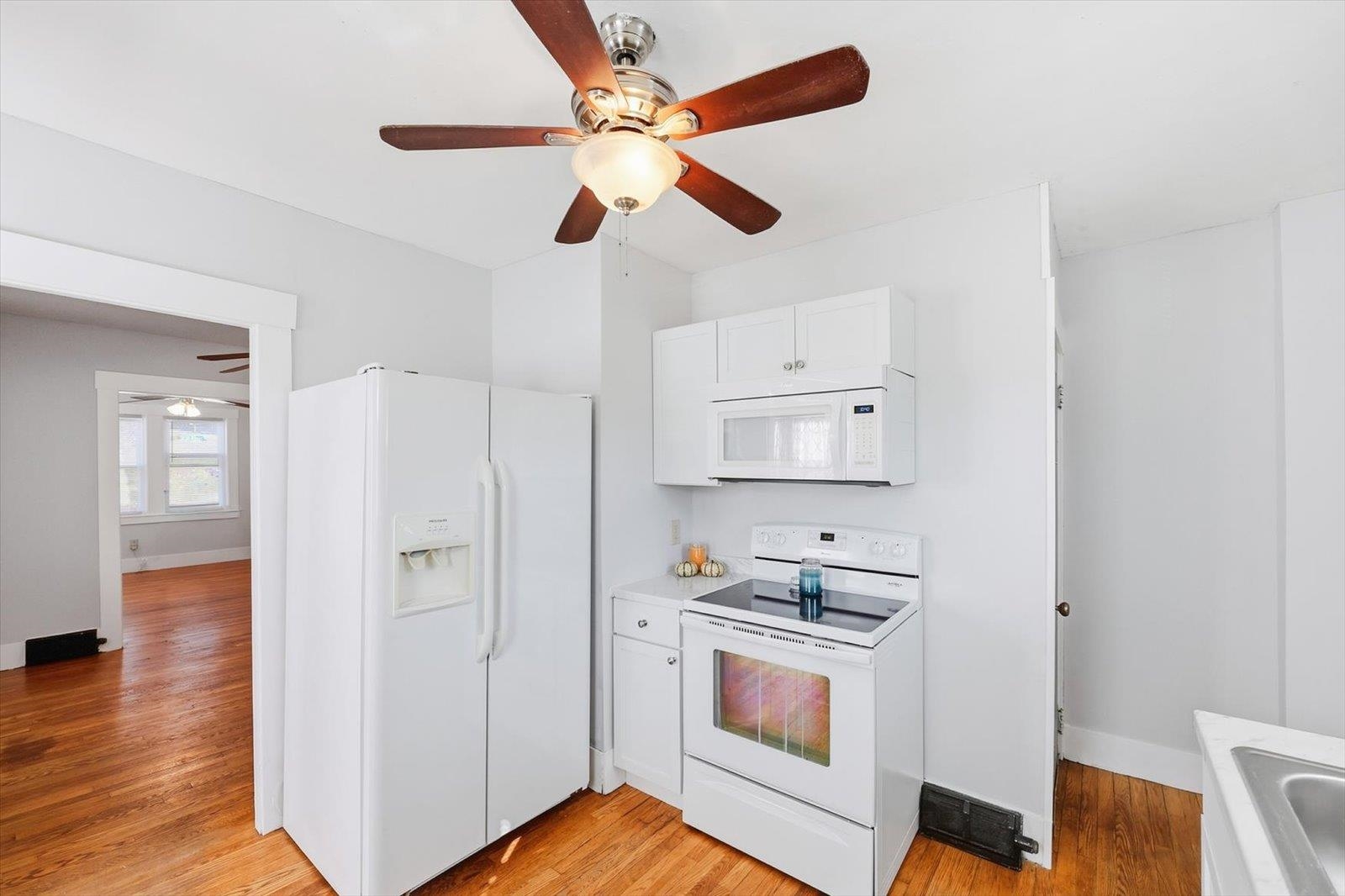 123 Gilsum Street Property Photo 5