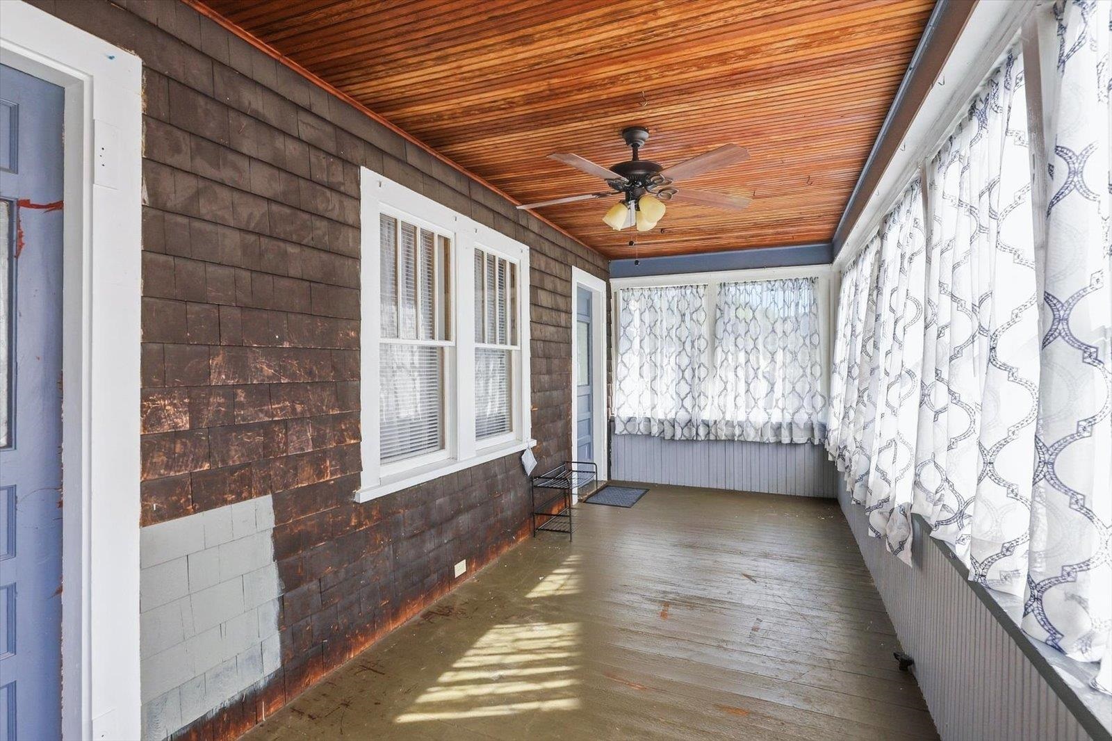 123 Gilsum Street Property Photo 8