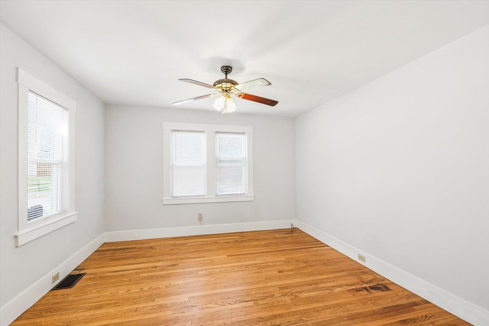 123 Gilsum Street Property Photo 11