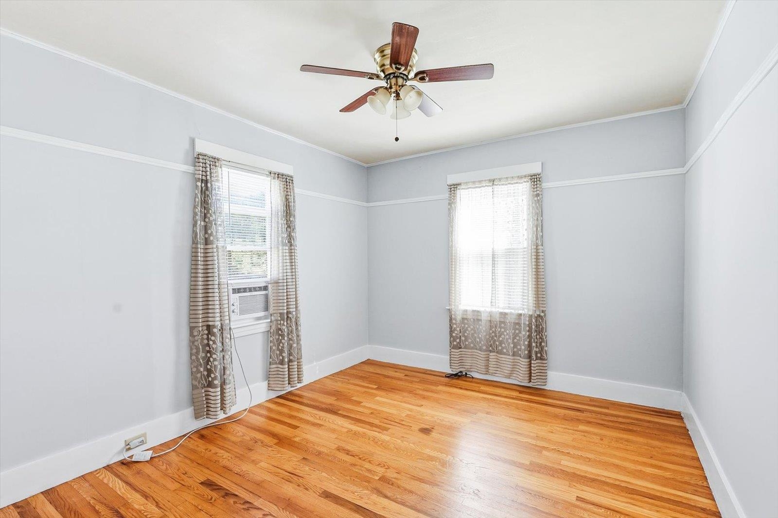 123 Gilsum Street Property Photo 18
