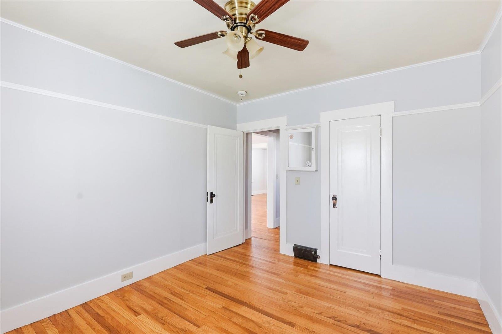 123 Gilsum Street Property Photo 20