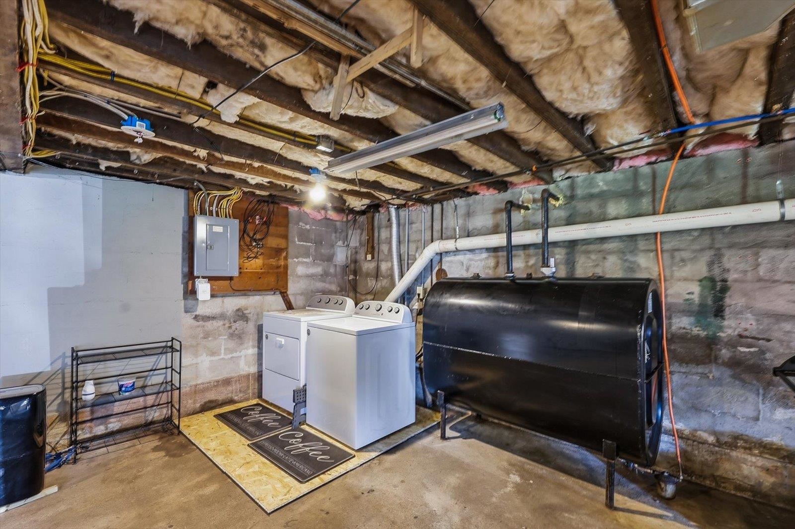 123 Gilsum Street Property Photo 28