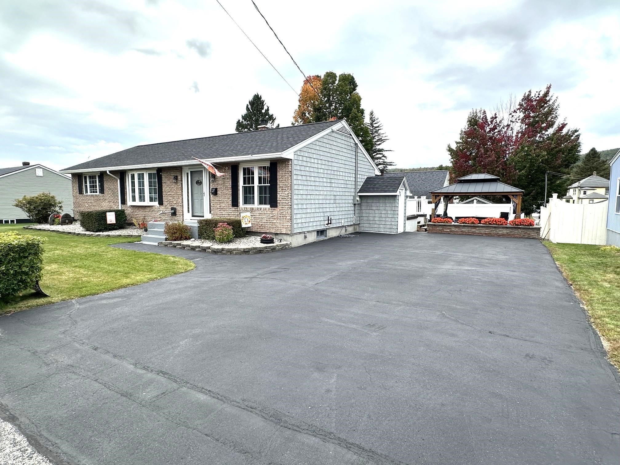 27 Haven Avenue Property Photo 4