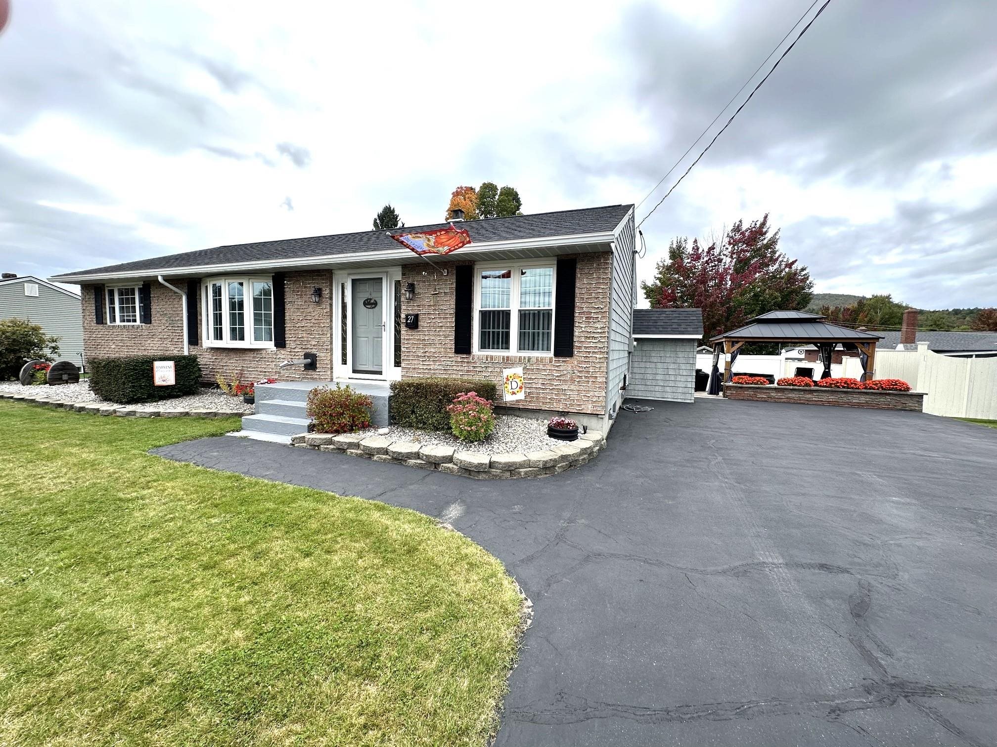27 Haven Avenue Property Photo 5