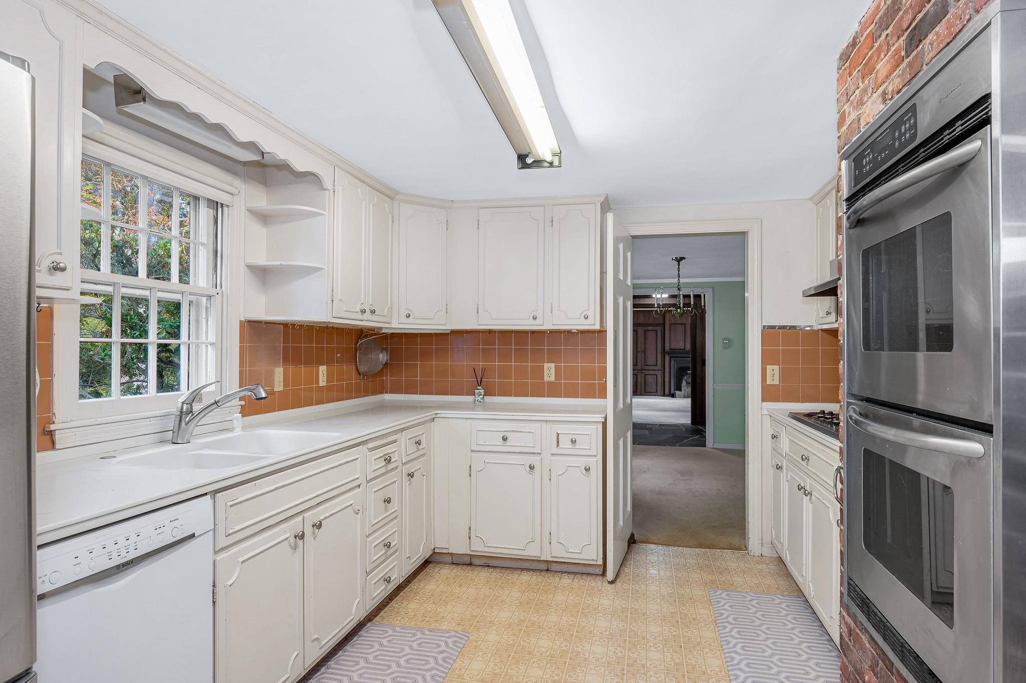 40 Kaufmann Drive Property Photo 3
