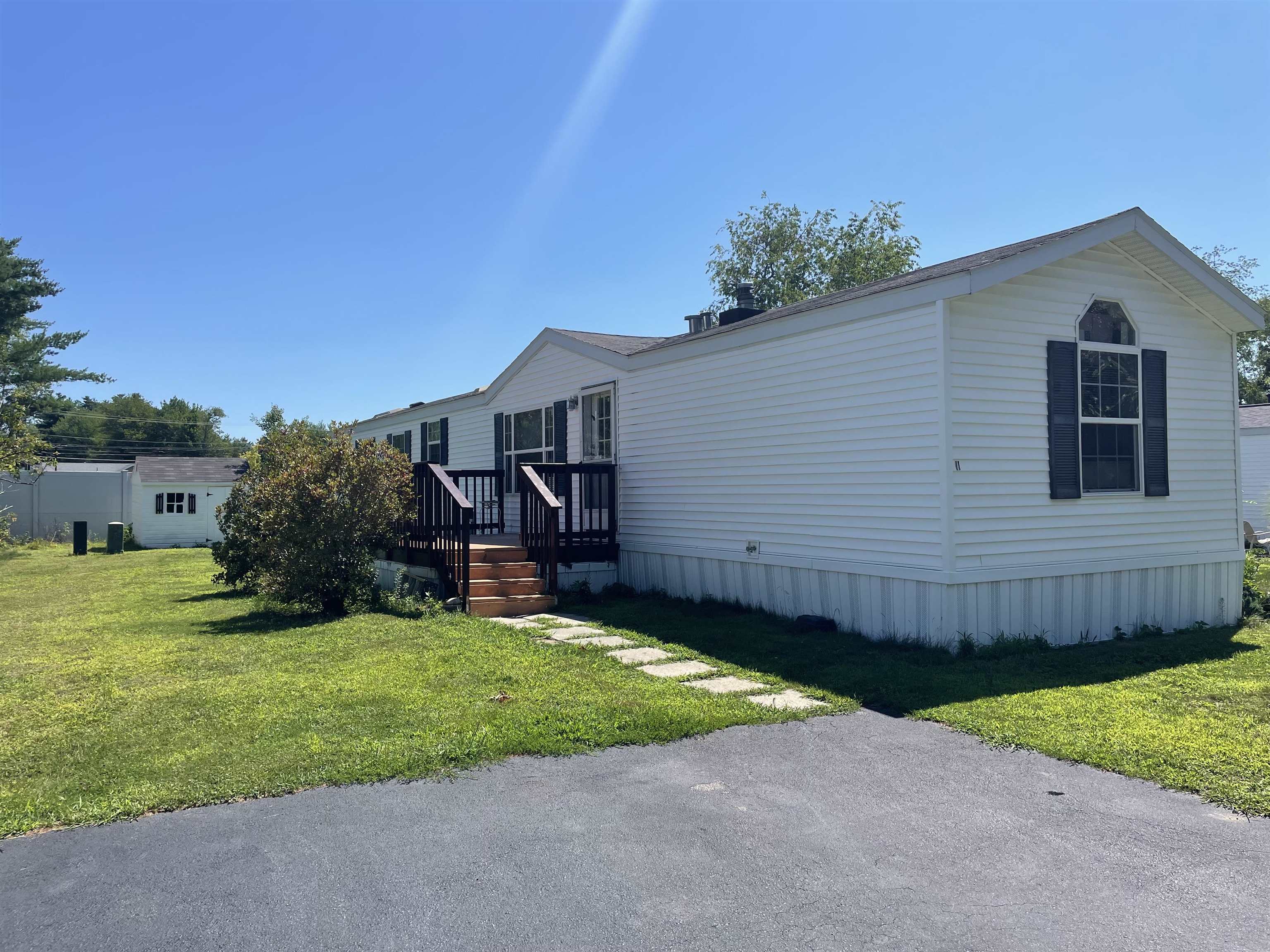 11 Colonial Village Property Photo 2
