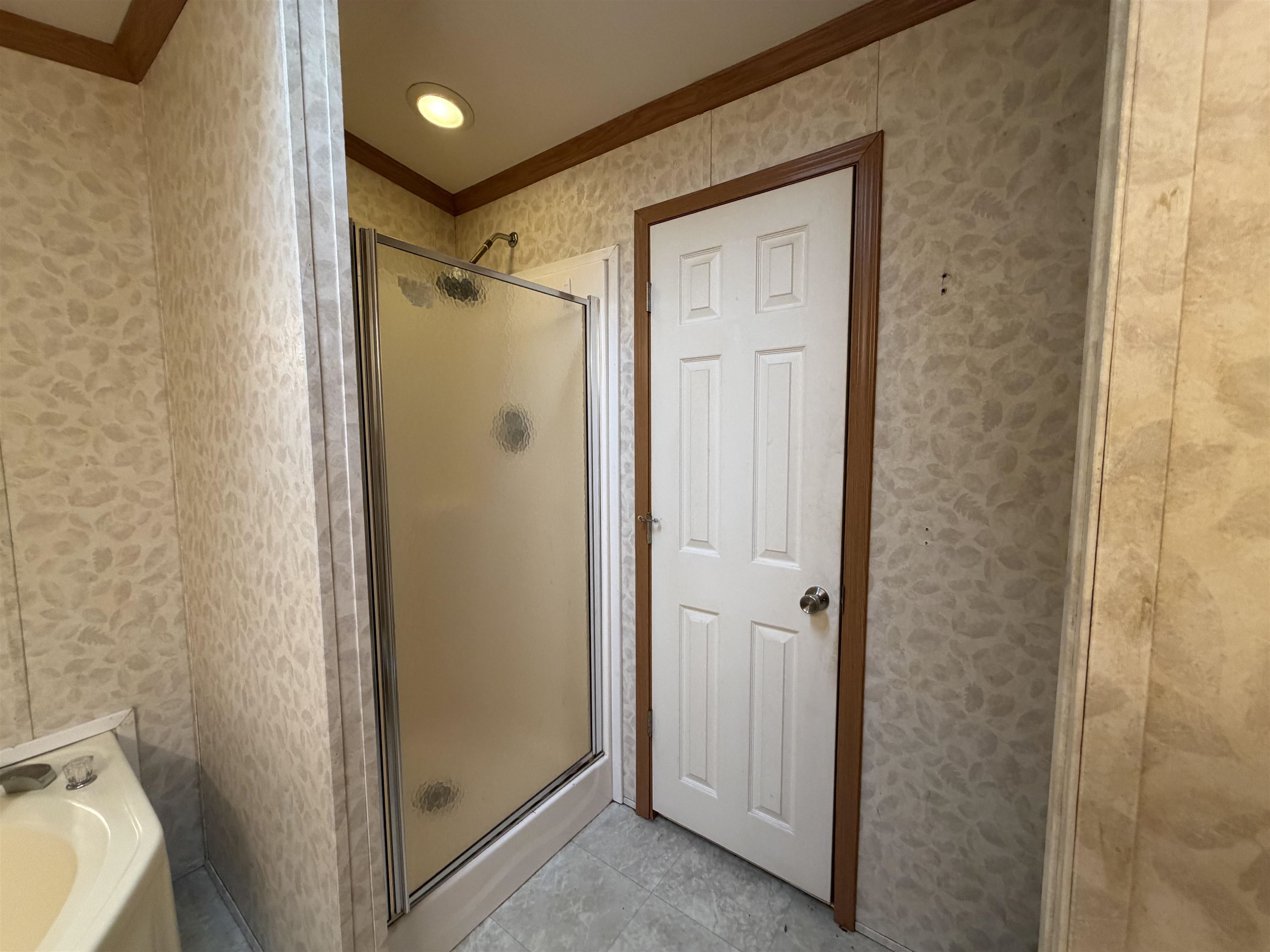 11 Colonial Village Property Photo 14