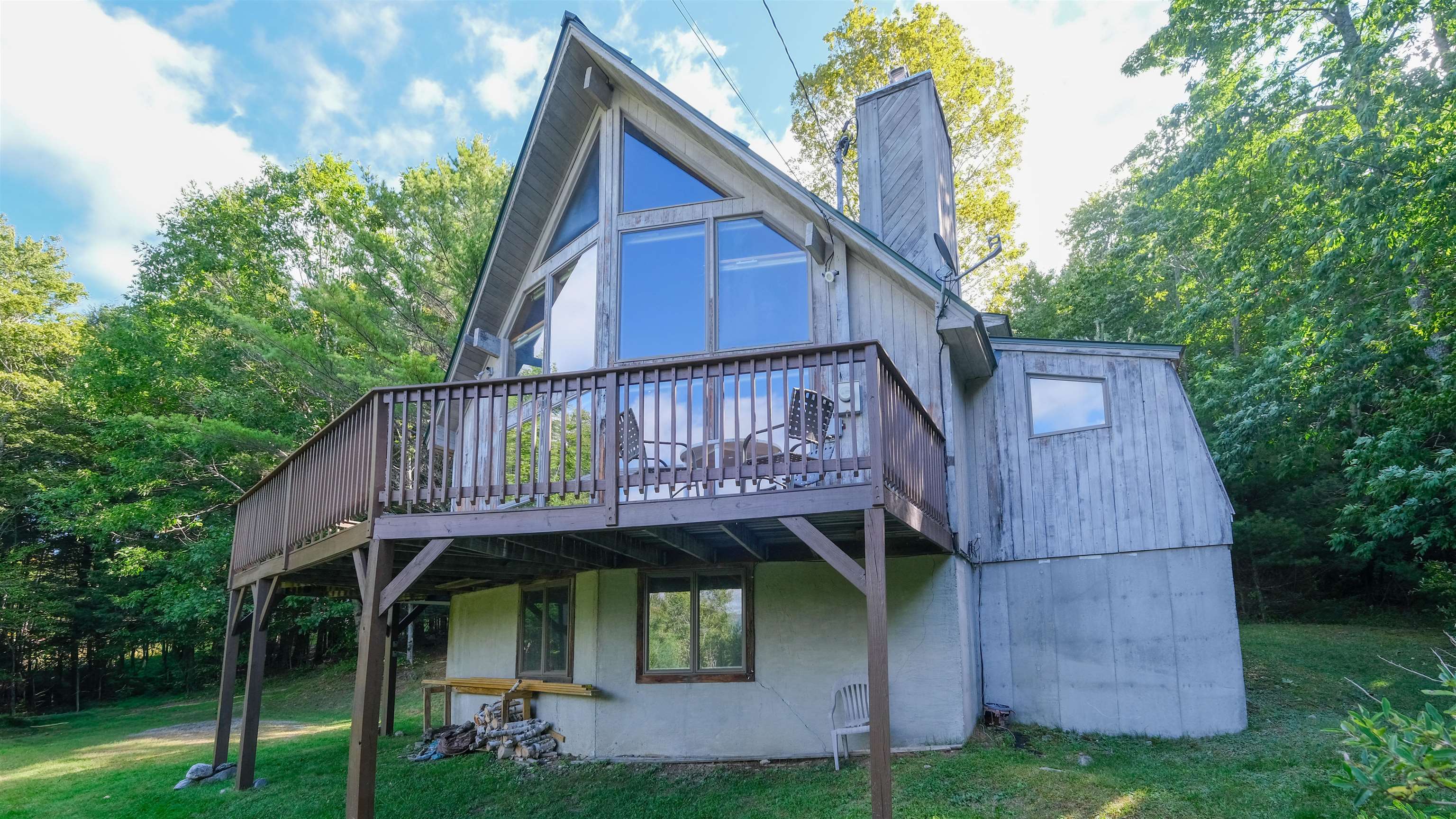 350 Bixby Road Property Photo 4