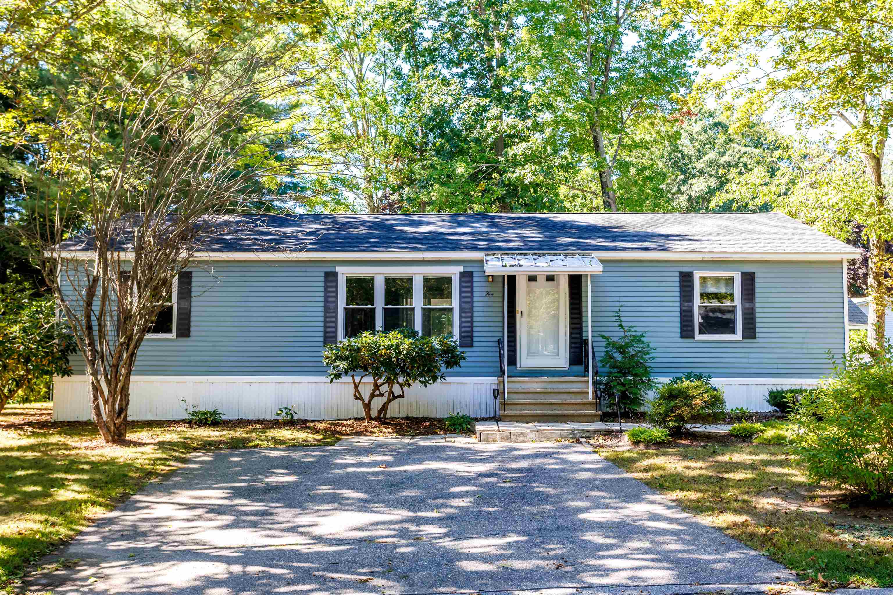 5 Hickory Lane Property Photo 1