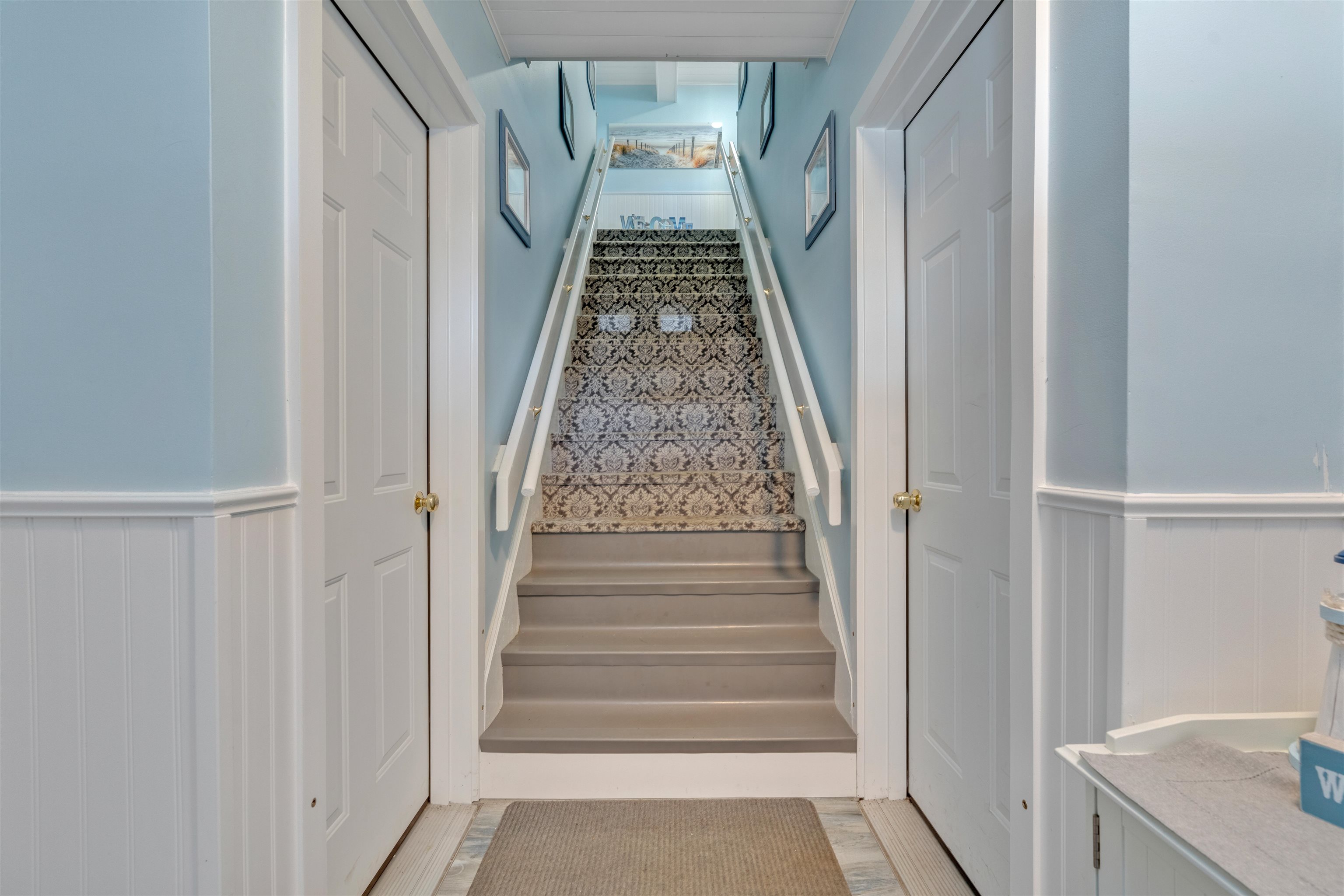 581 Ocean Boulevard Property Photo 3