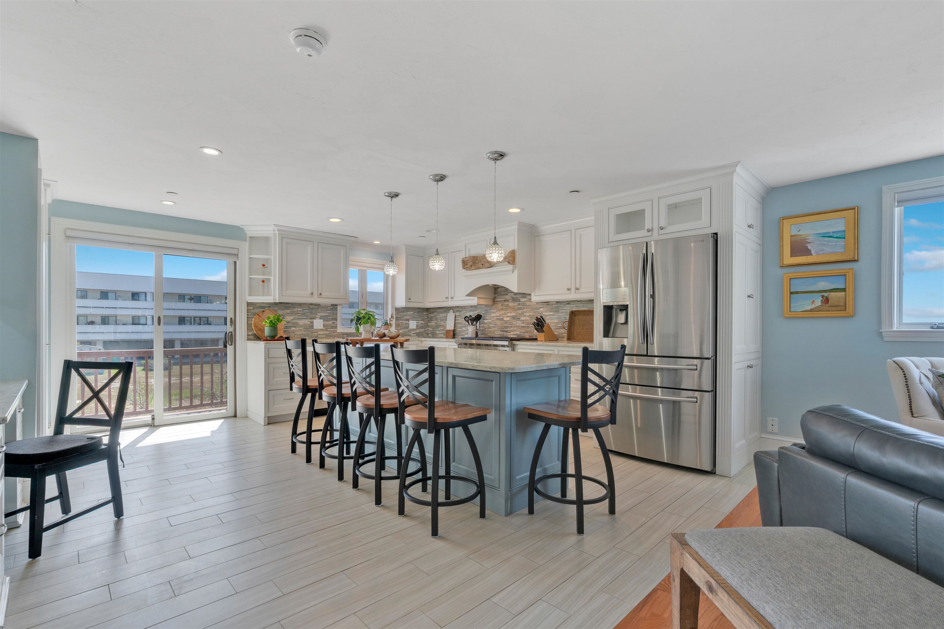 581 Ocean Boulevard Property Photo 4