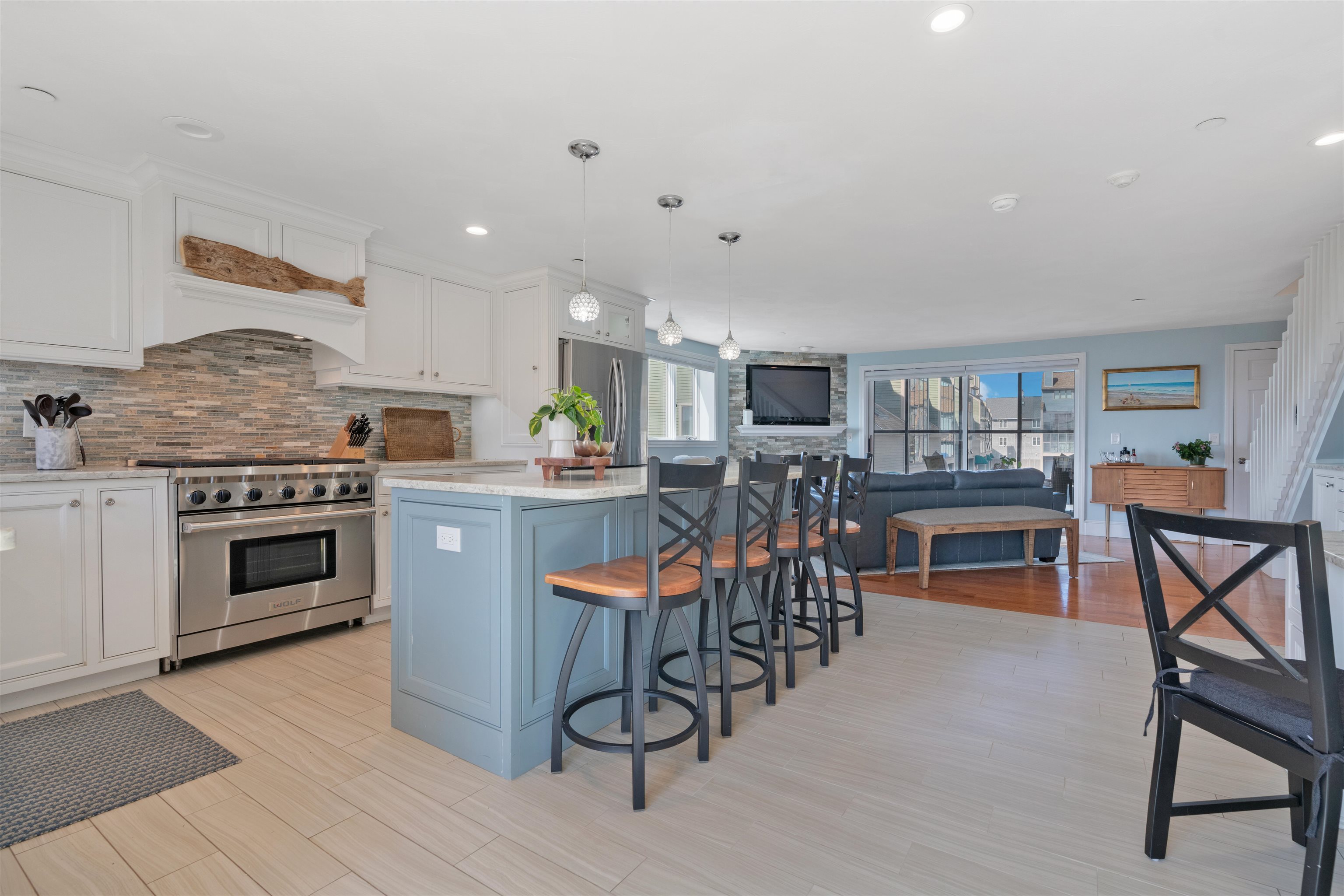581 Ocean Boulevard Property Photo 5