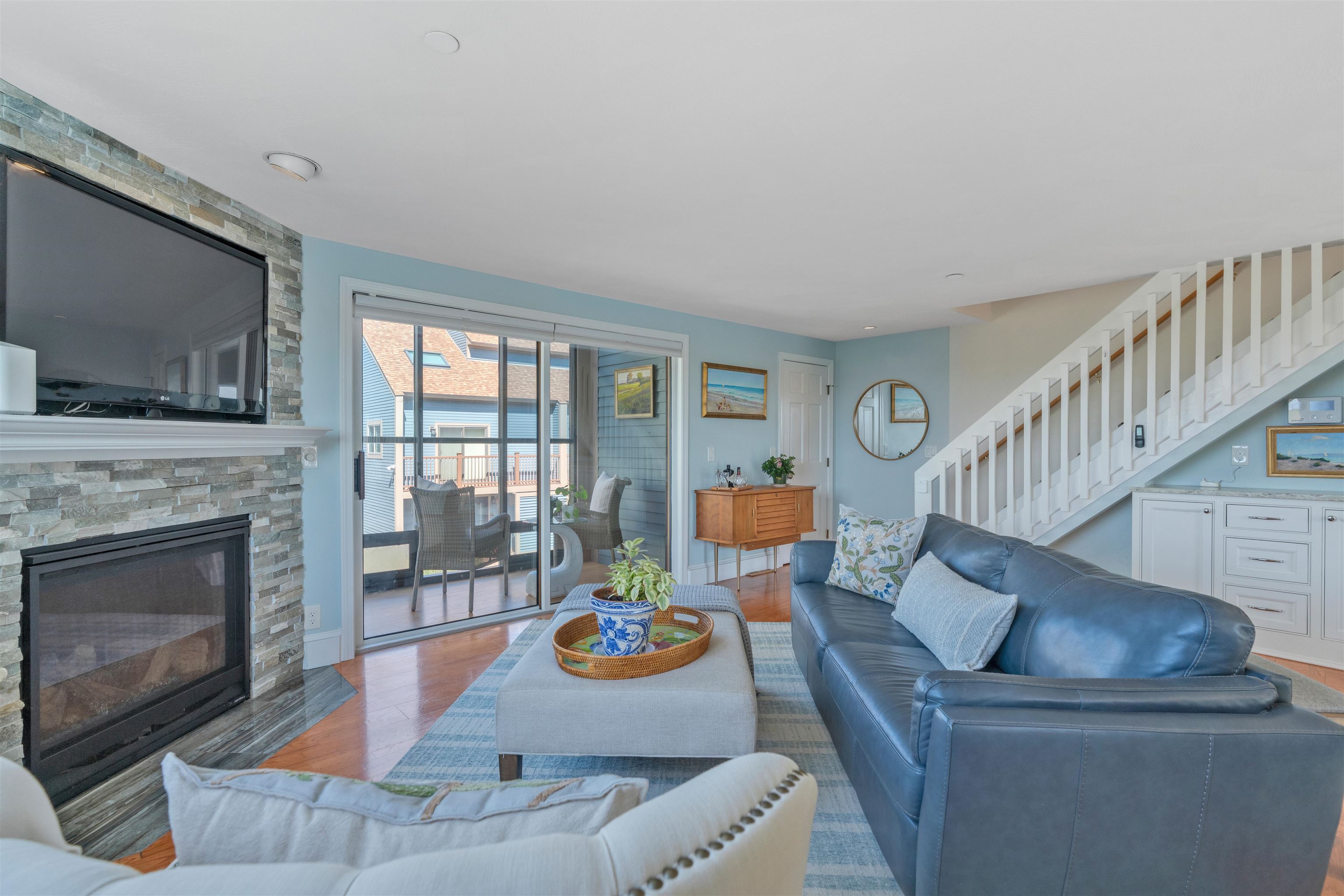 581 Ocean Boulevard Property Photo 8