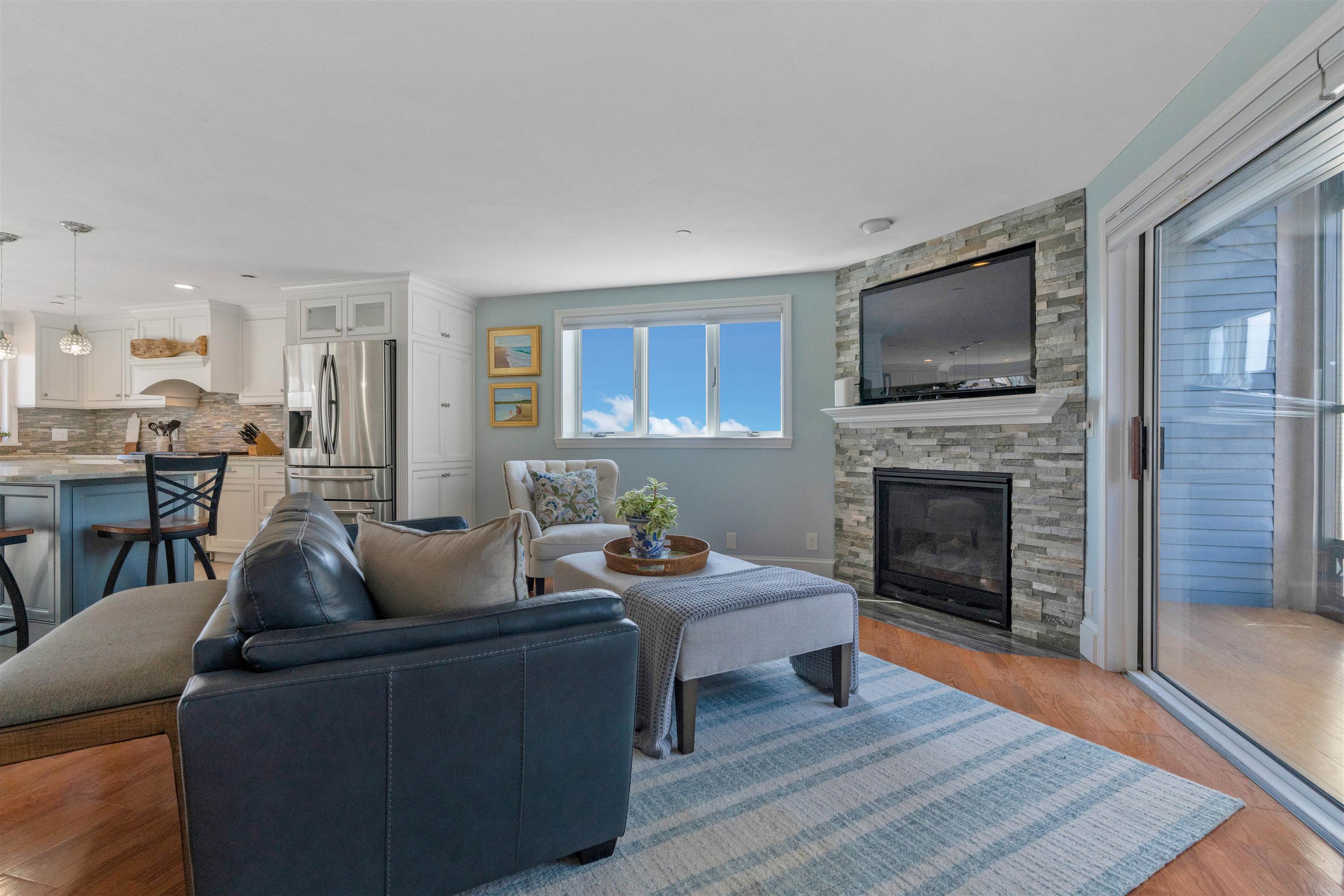 581 Ocean Boulevard Property Photo 9