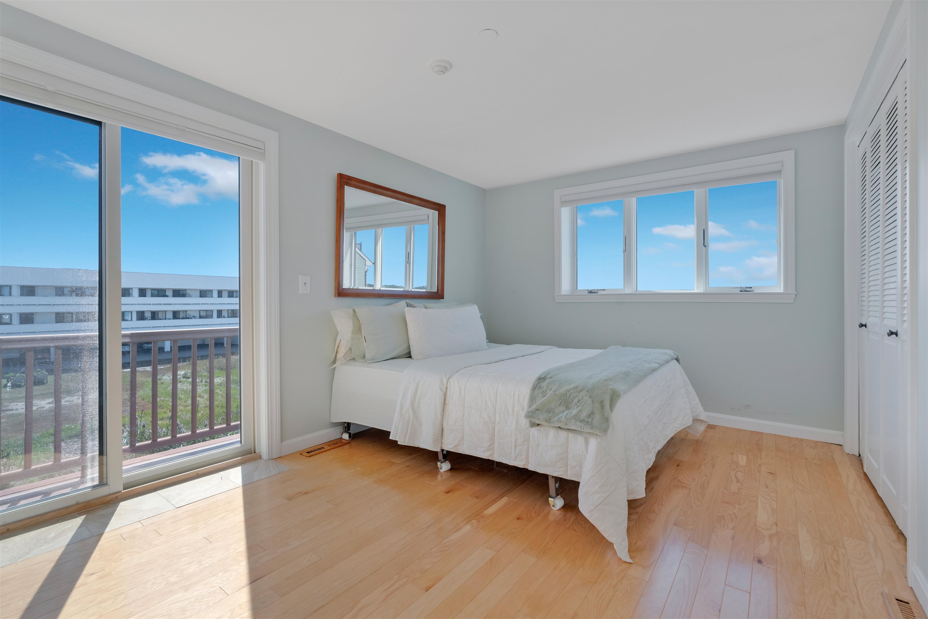 581 Ocean Boulevard Property Photo 14