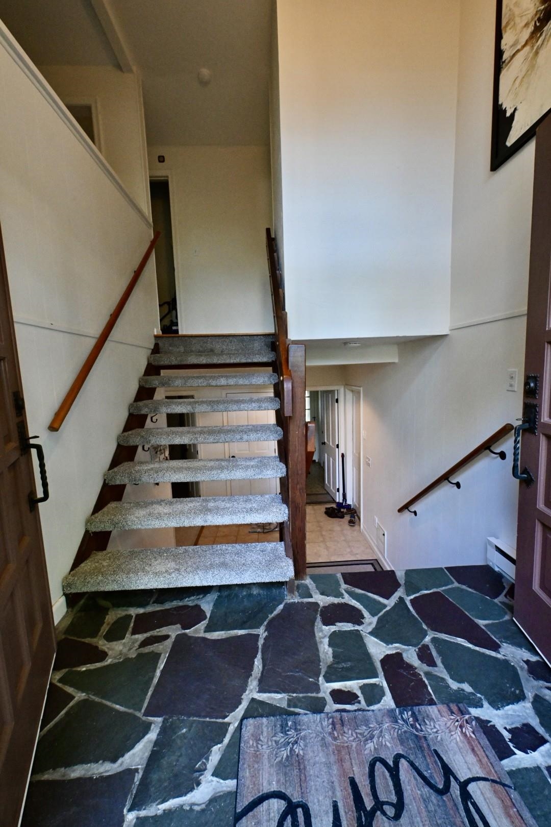 1291 Old N Main Street Property Photo 3