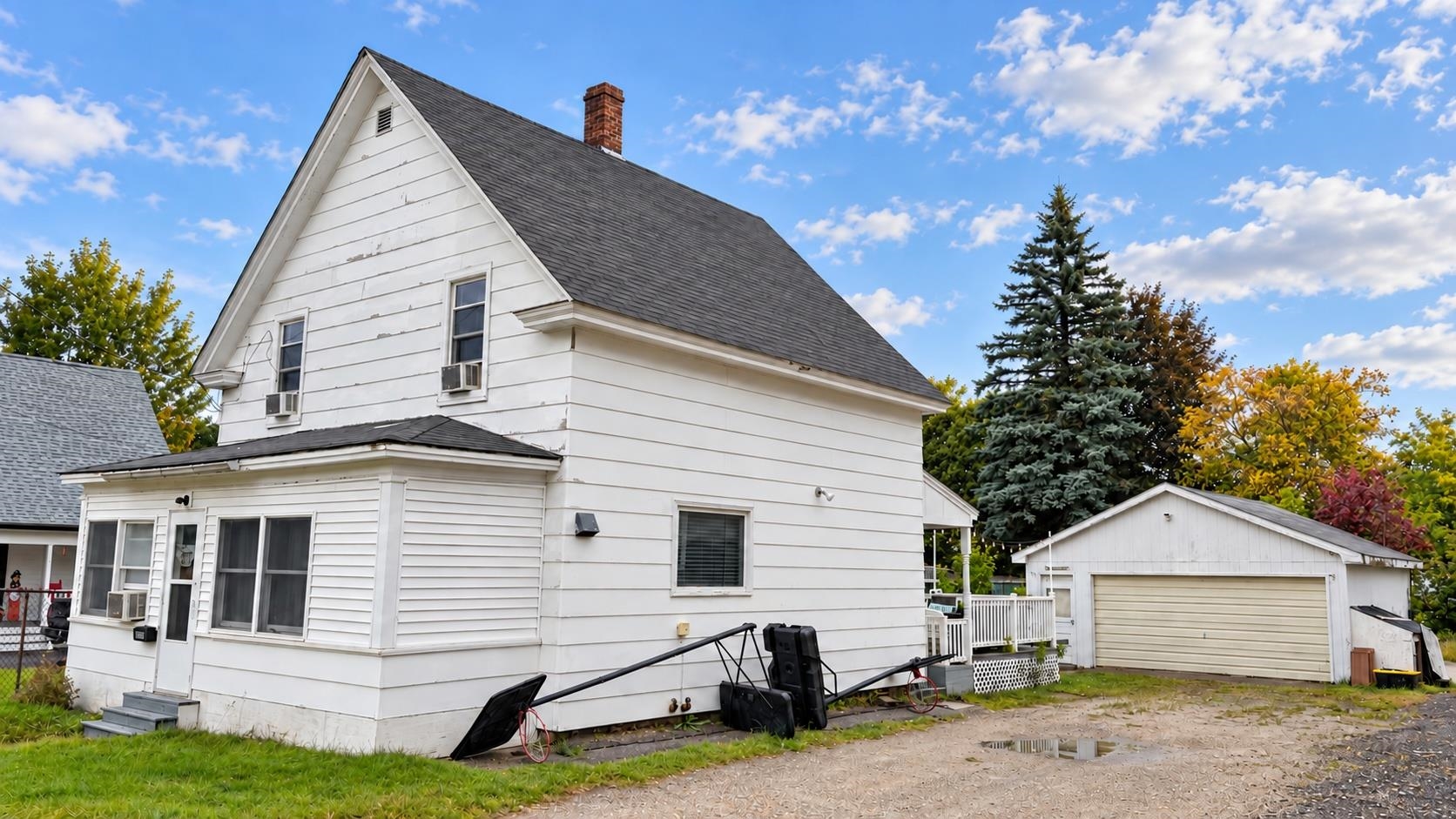 273 Coos Street Property Photo 1