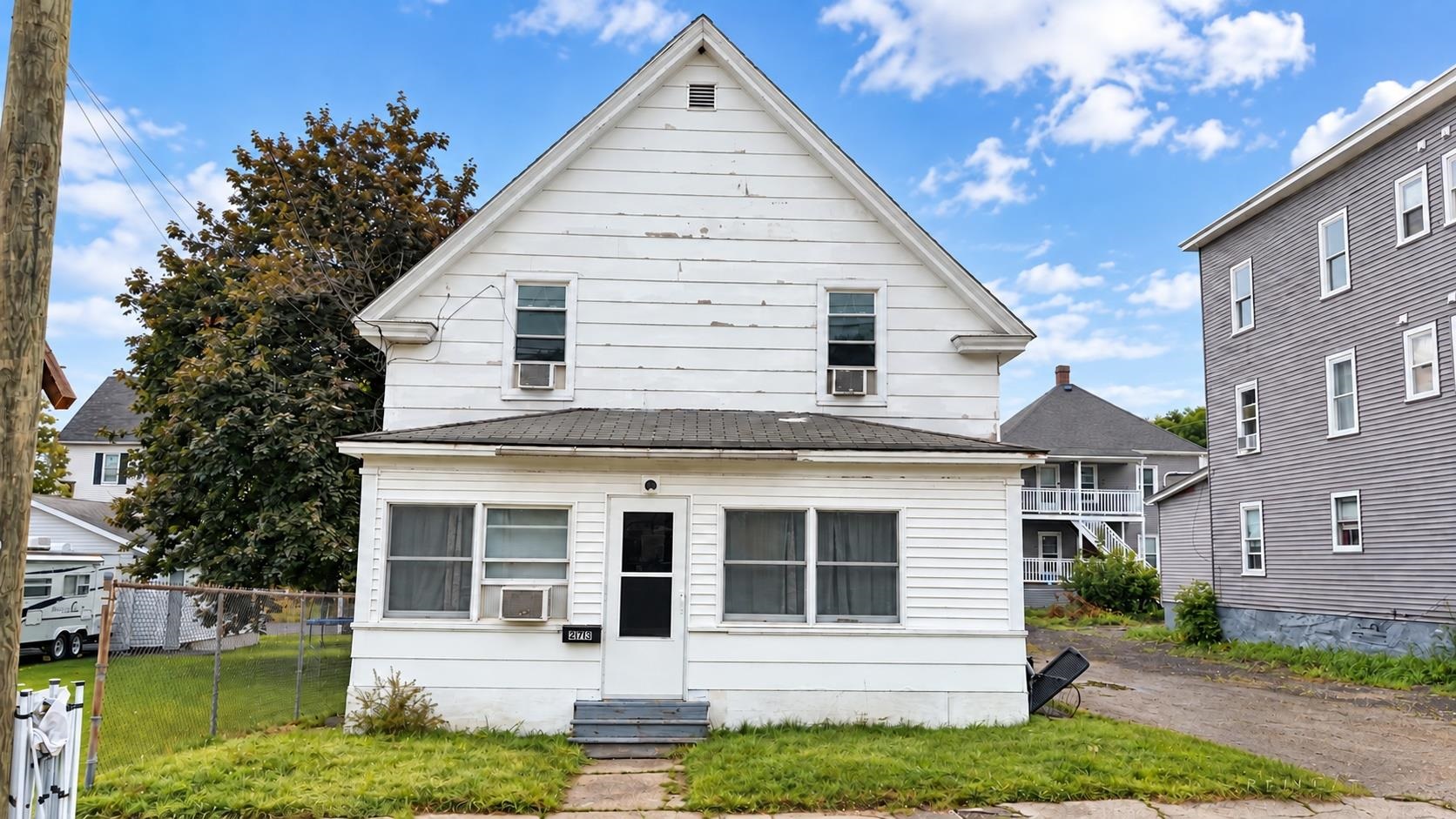 273 Coos Street Property Photo 2