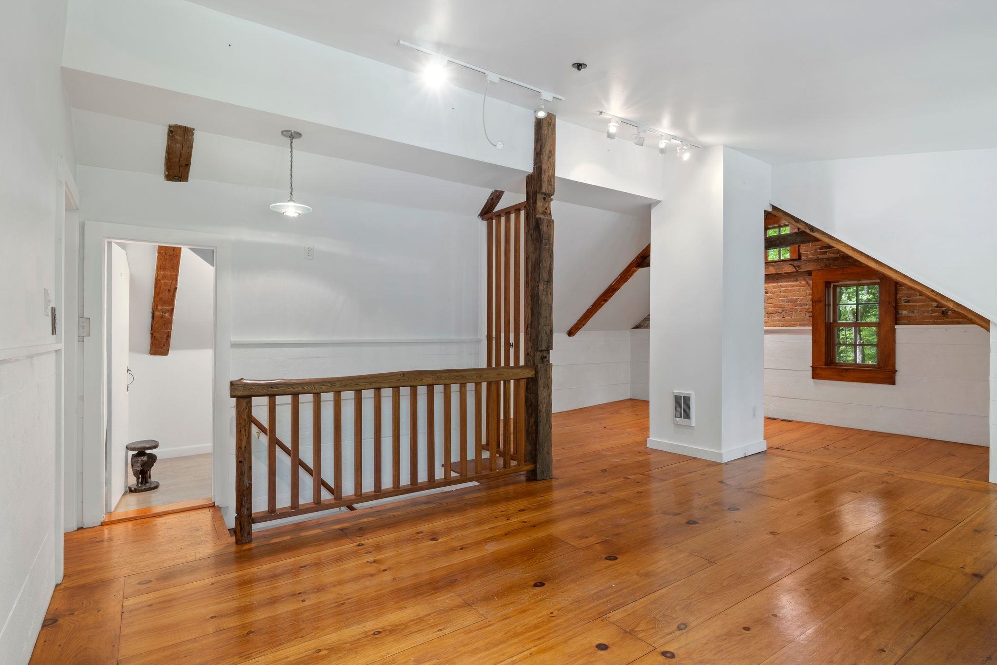 11 N Line Road Property Photo 31