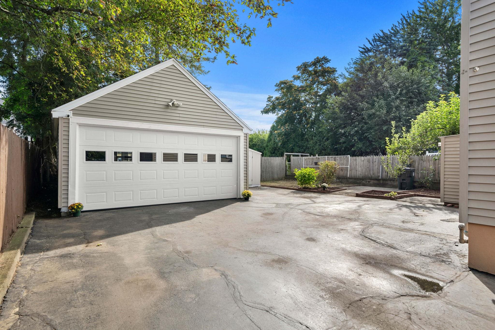 62 Armand Avenue Property Photo 28