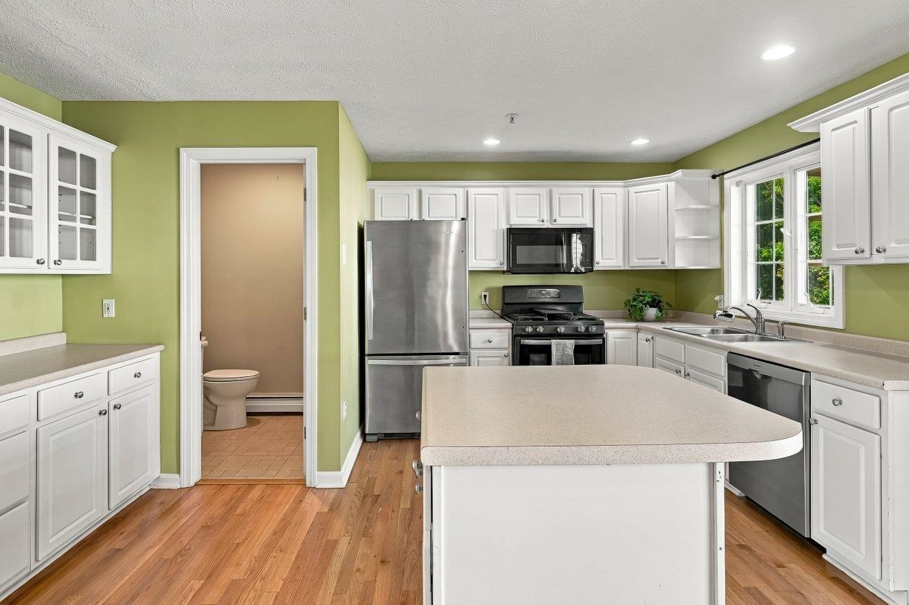204 Washington Street Property Photo 5