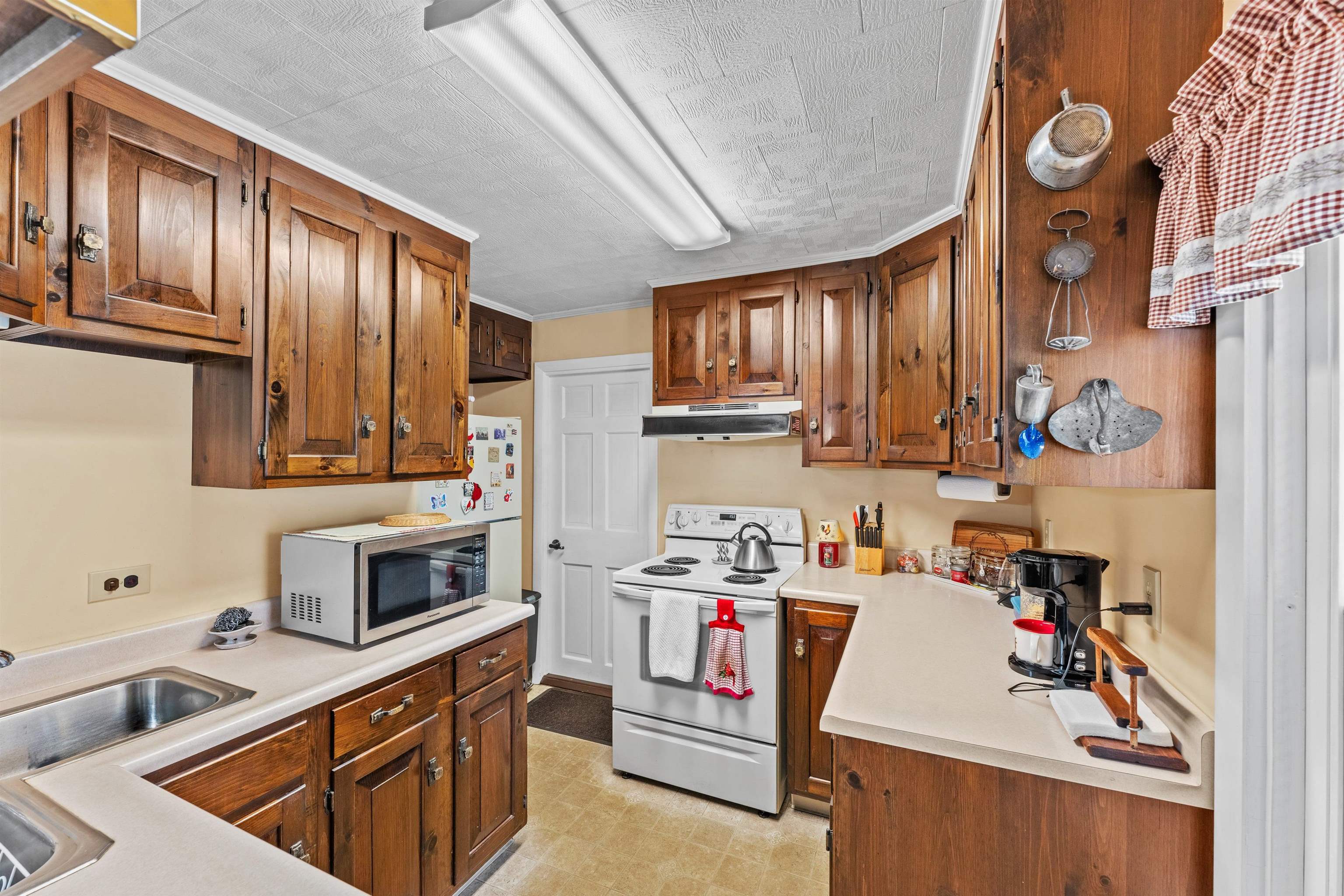 122 S Lincoln Street Property Photo 8
