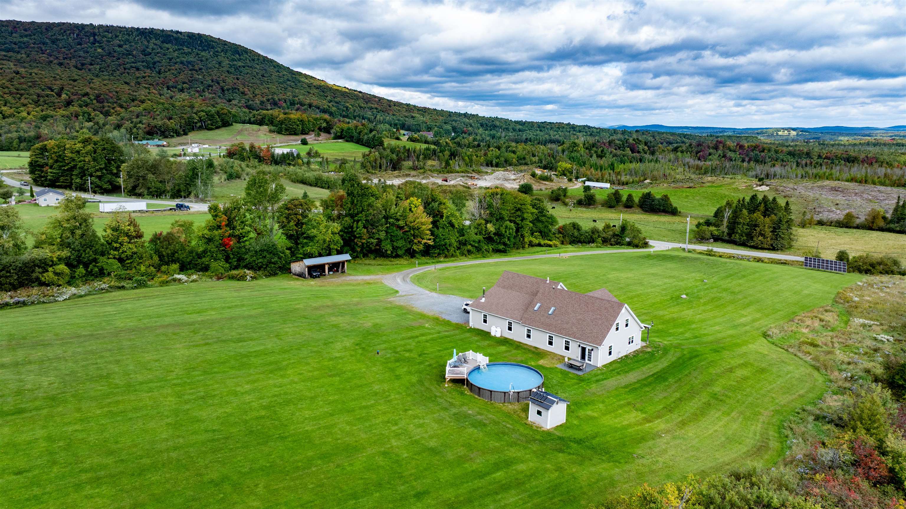 370 Cook Road Property Photo 6