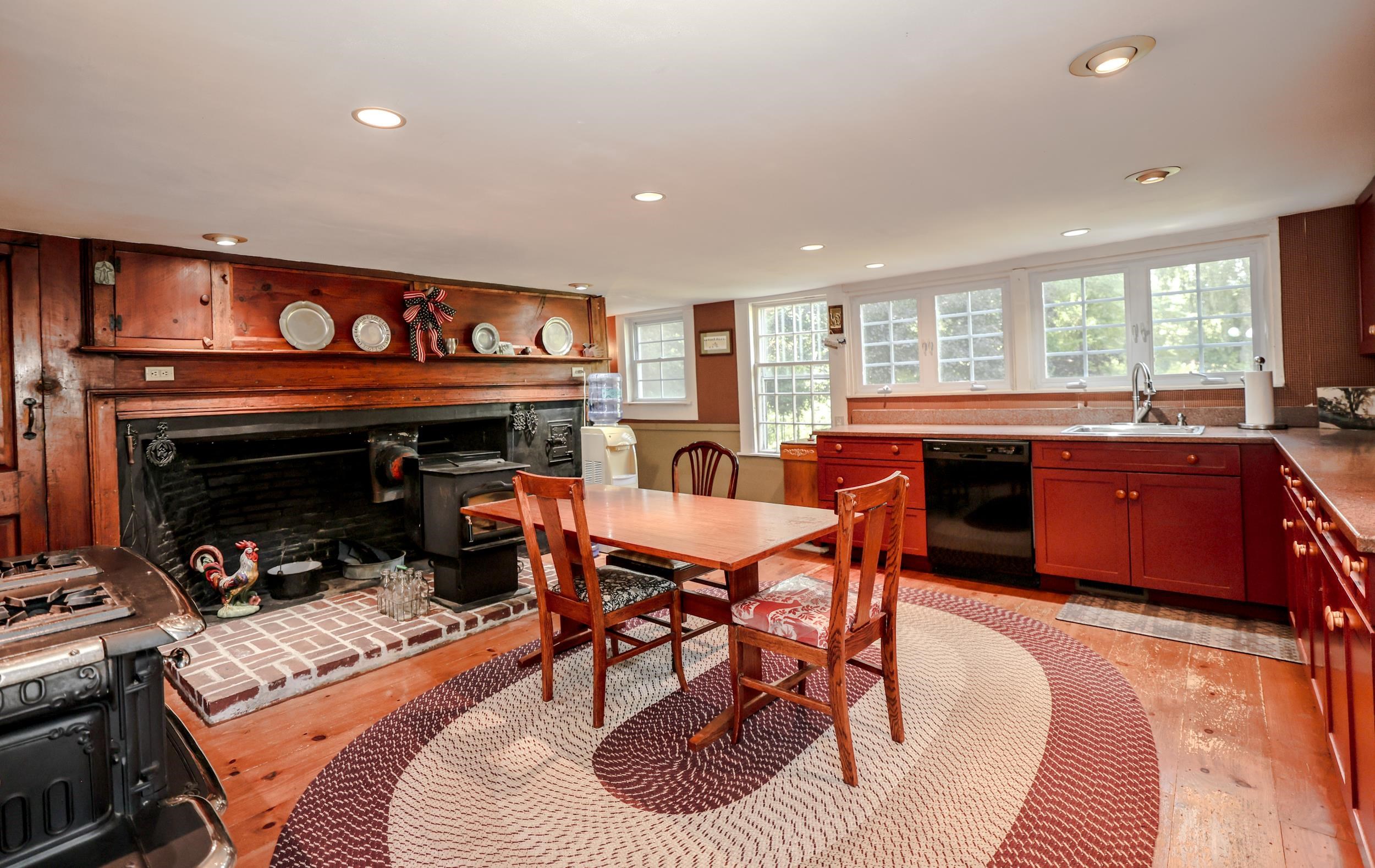244 Boston Post Road Property Photo 7