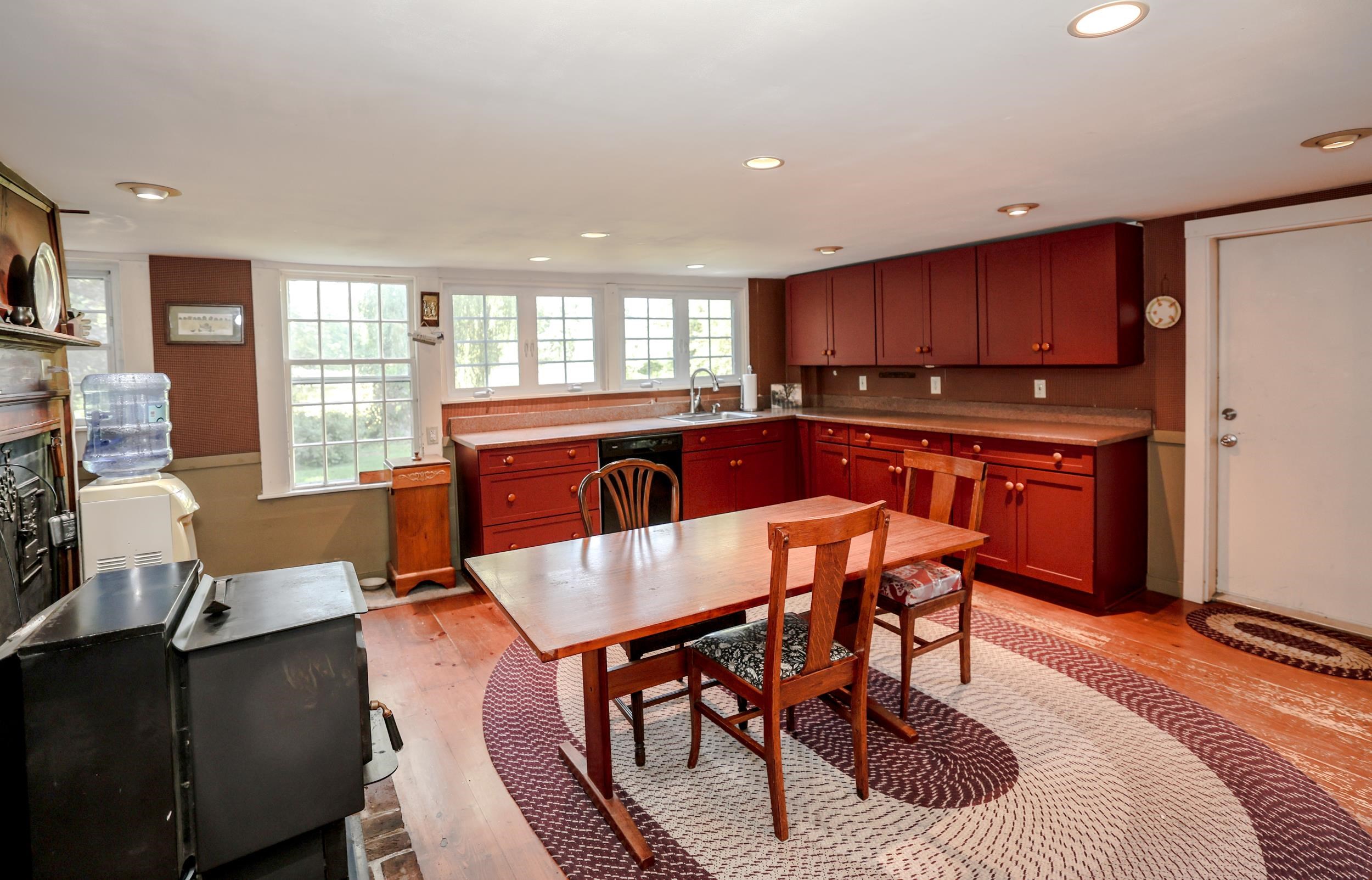 244 Boston Post Road Property Photo 11