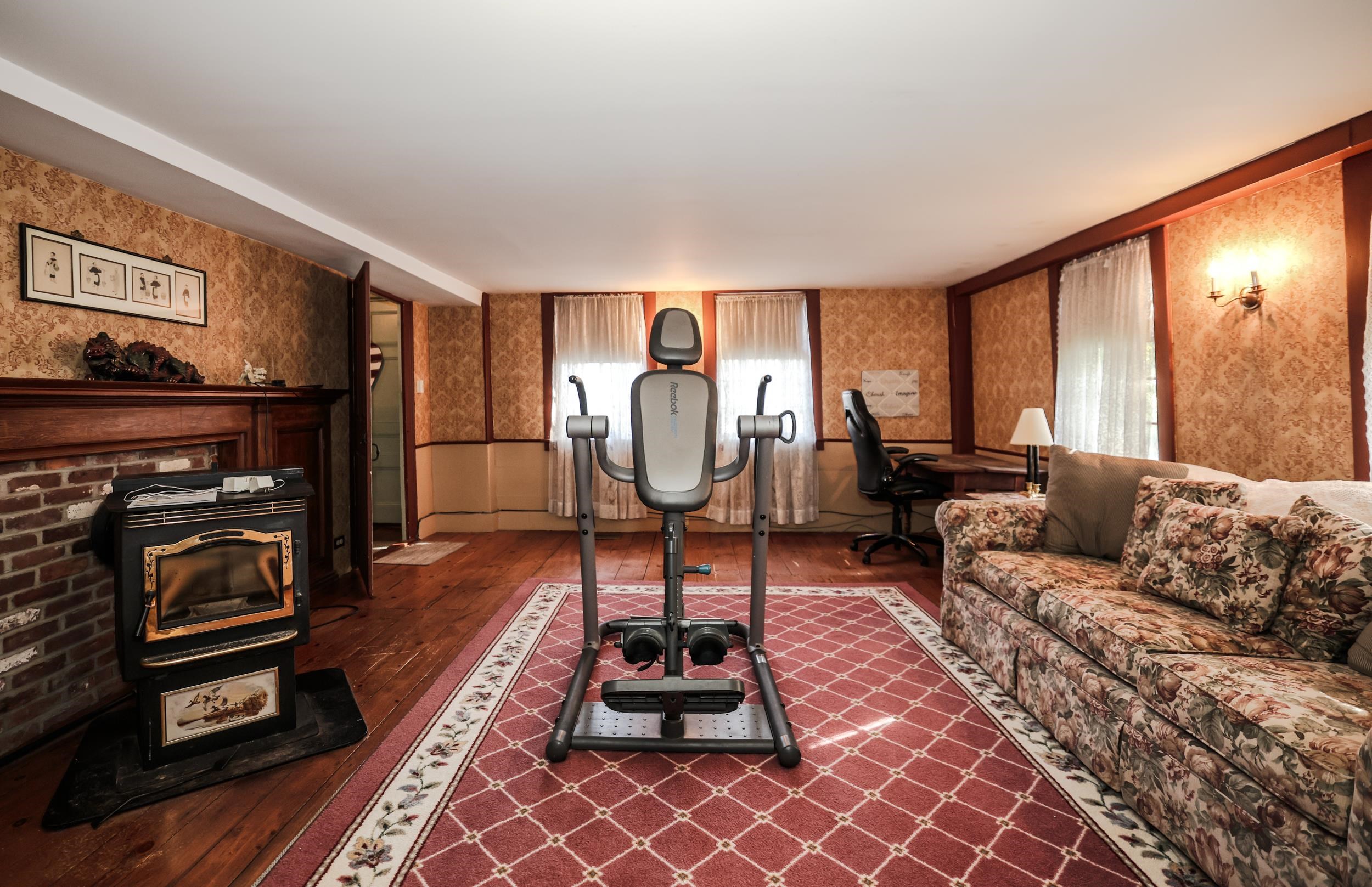 244 Boston Post Road Property Photo 19