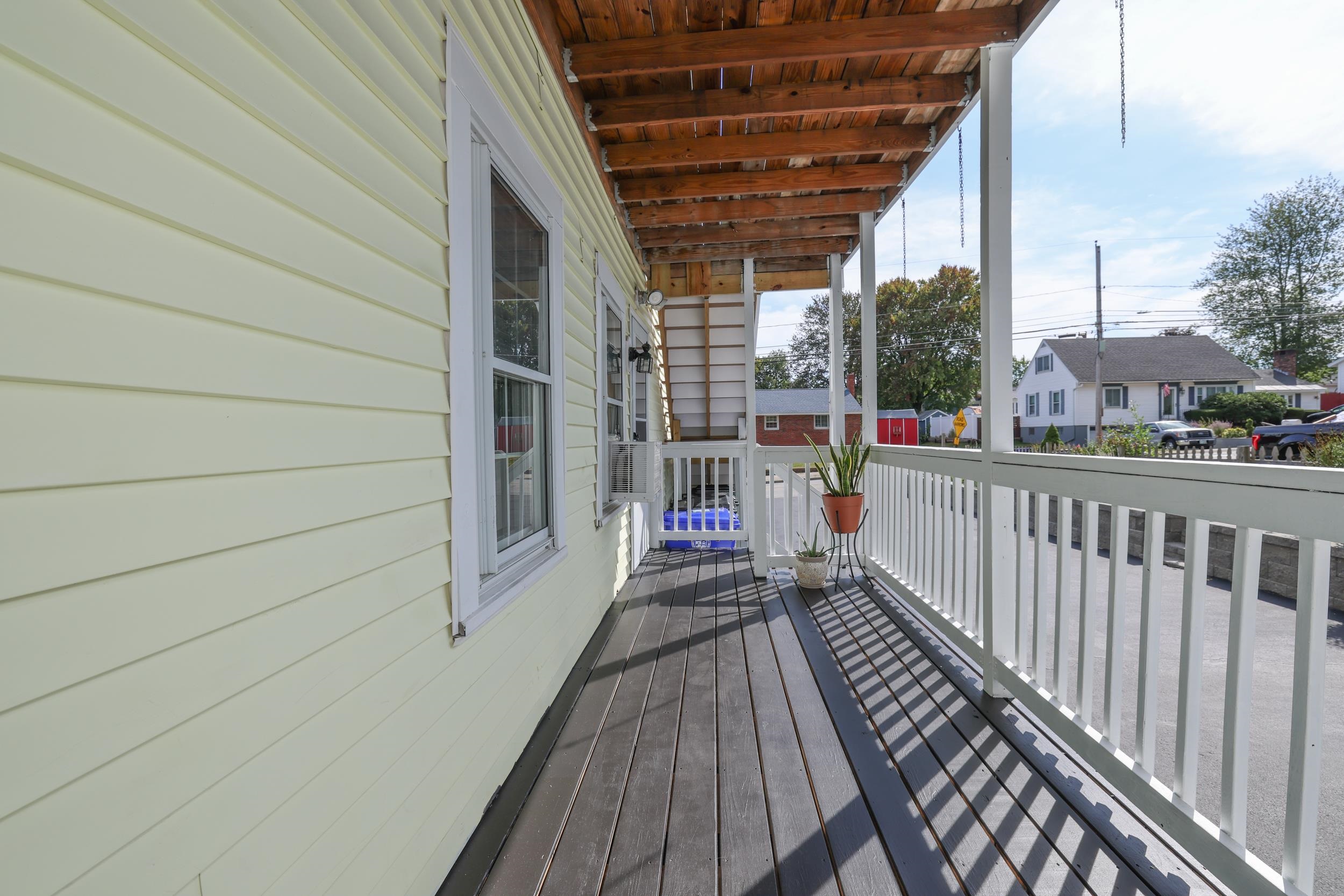 424 Gold Street Property Photo 17