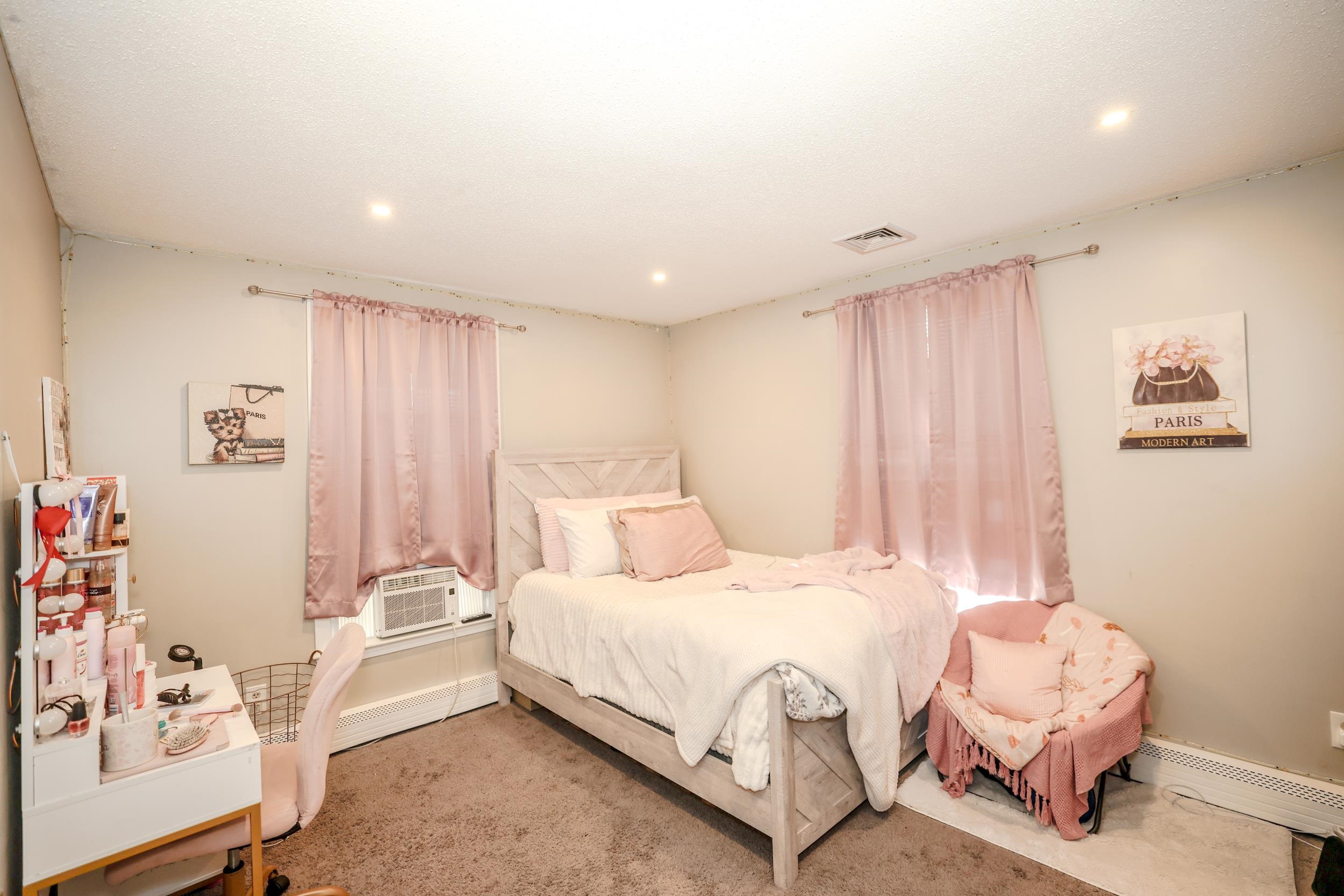 424 Gold Street Property Photo 47