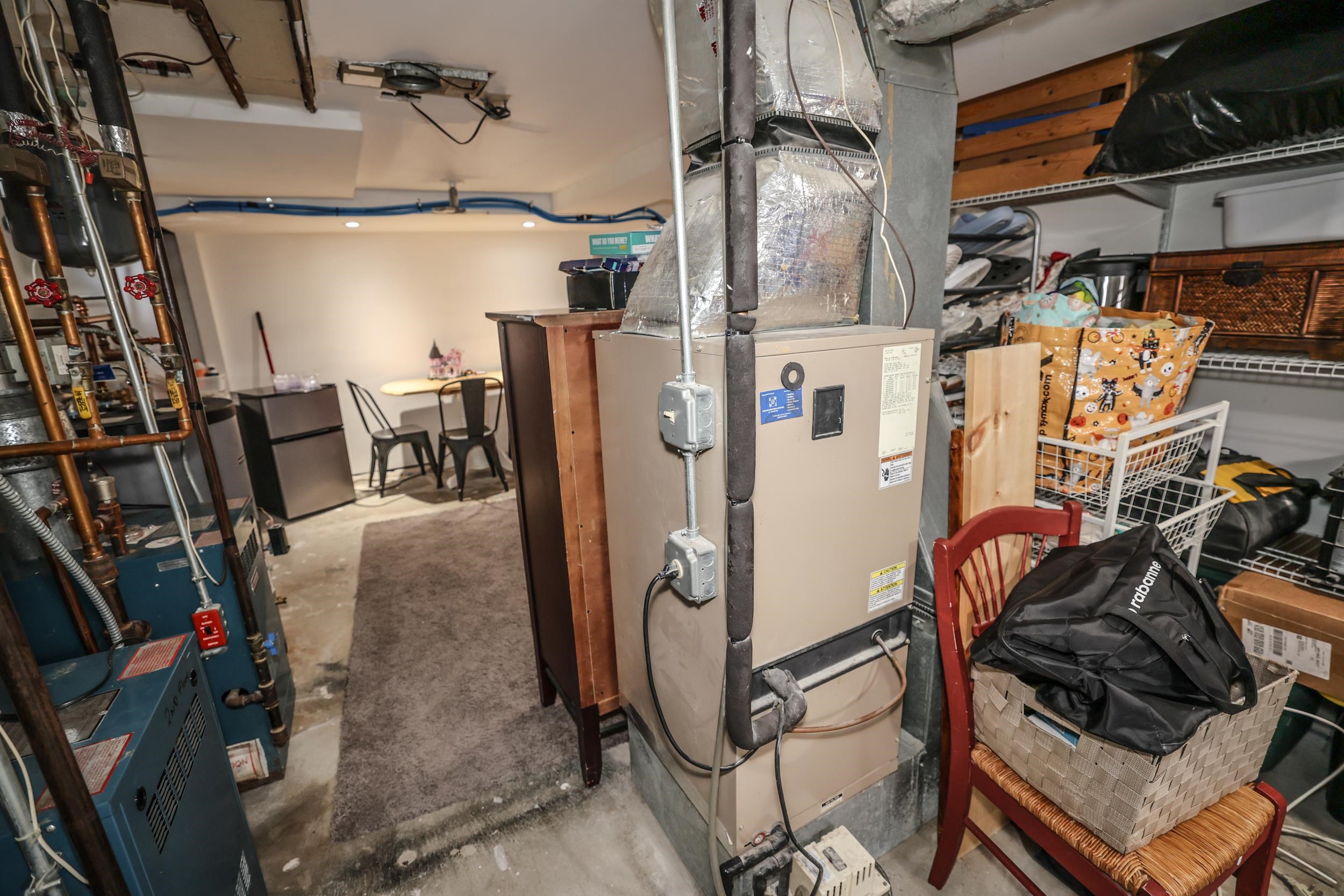 424 Gold Street Property Photo 55
