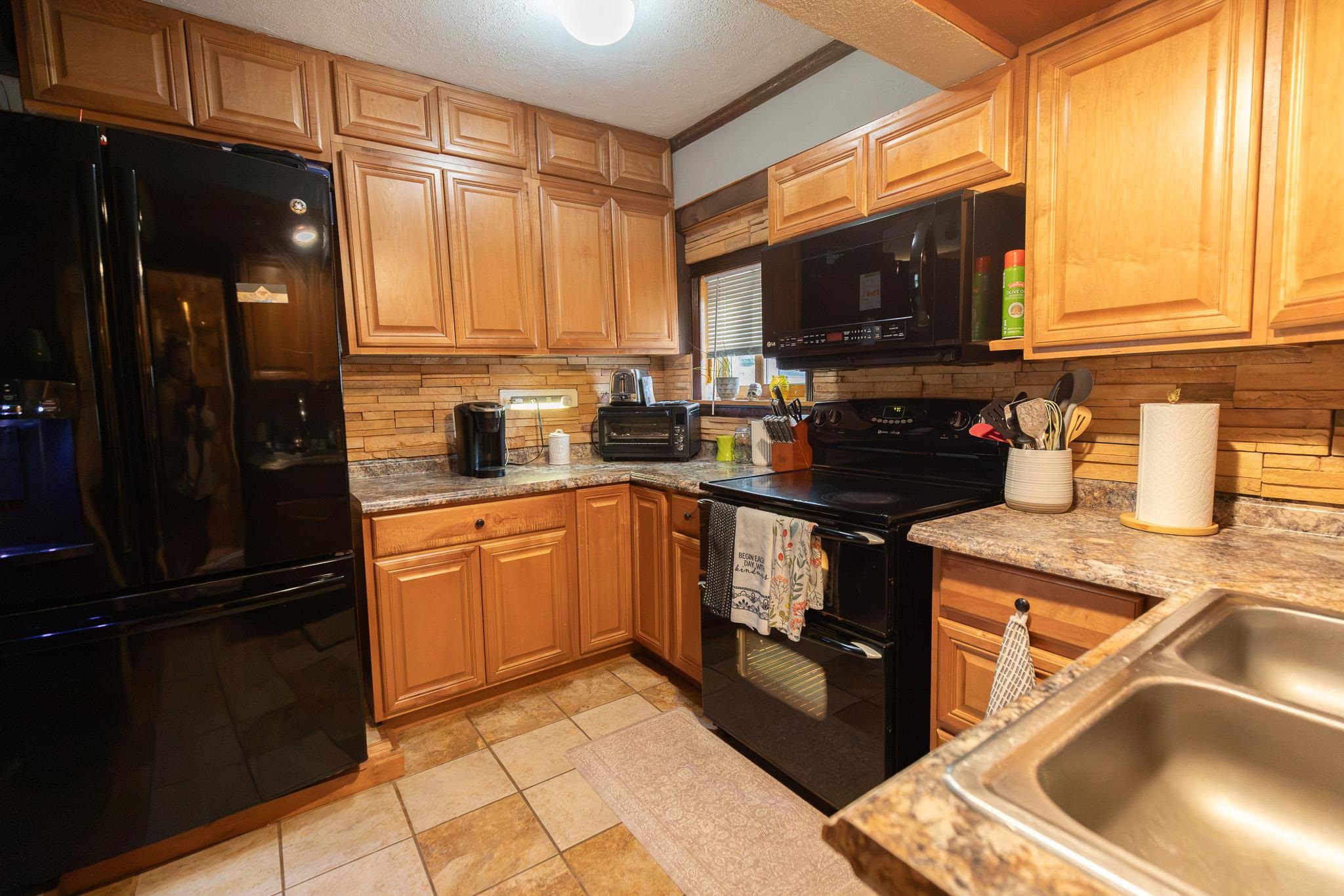 43 Broadway Property Photo 8