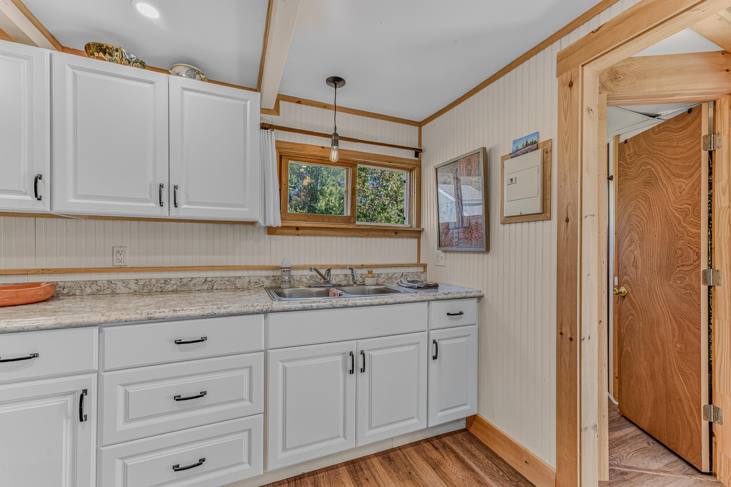 70 Ledge Road Property Photo 14