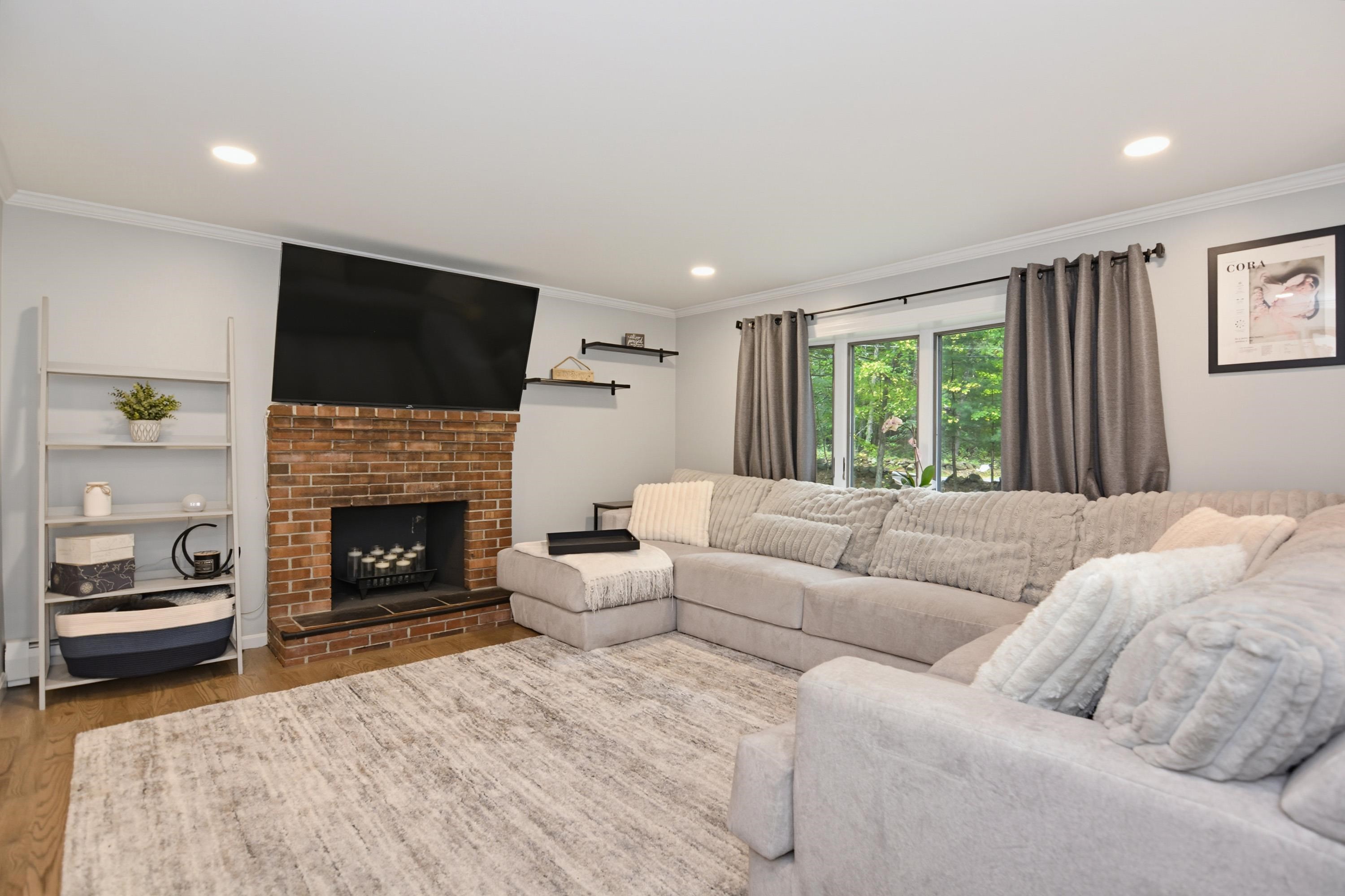 178 Island Pond Road Property Photo 3