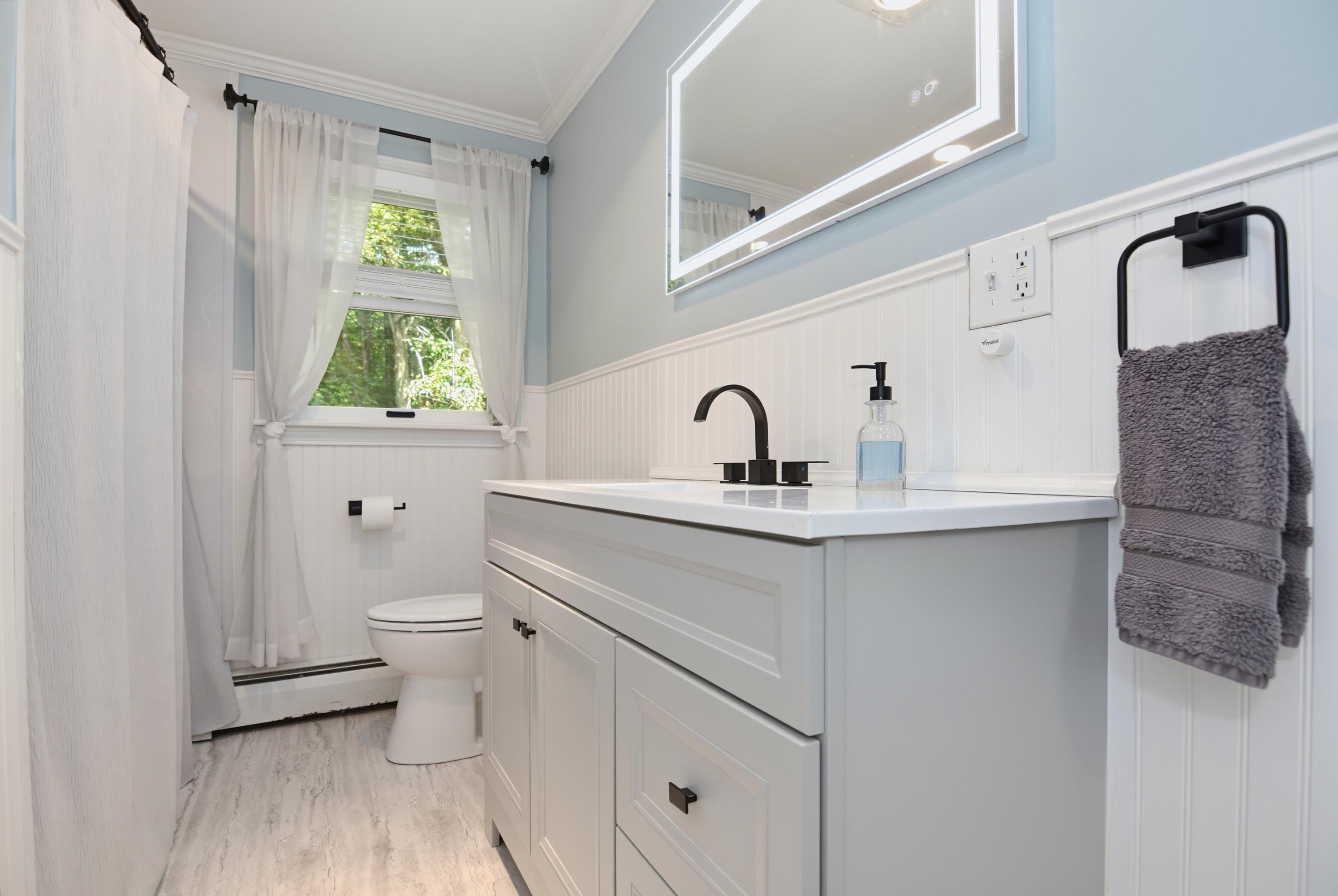178 Island Pond Road Property Photo 19