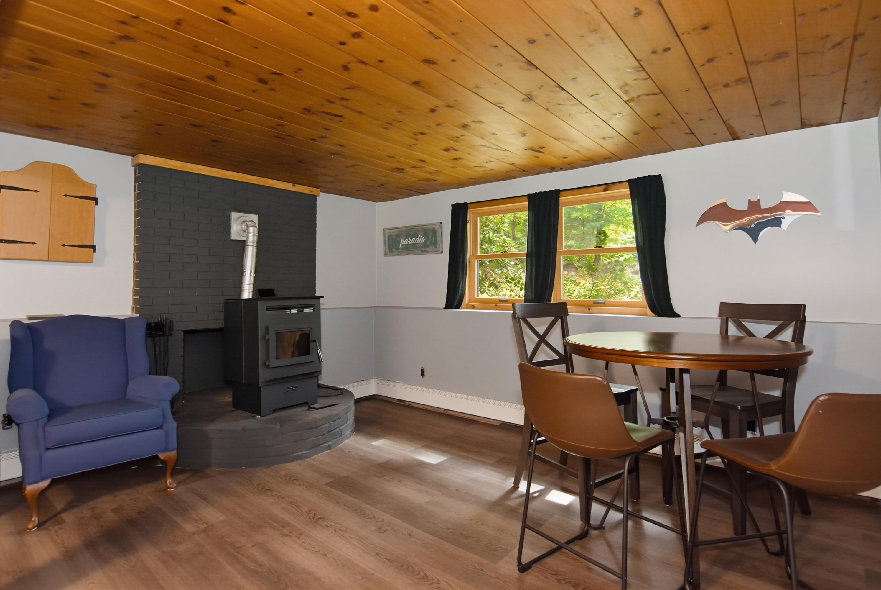 178 Island Pond Road Property Photo 21