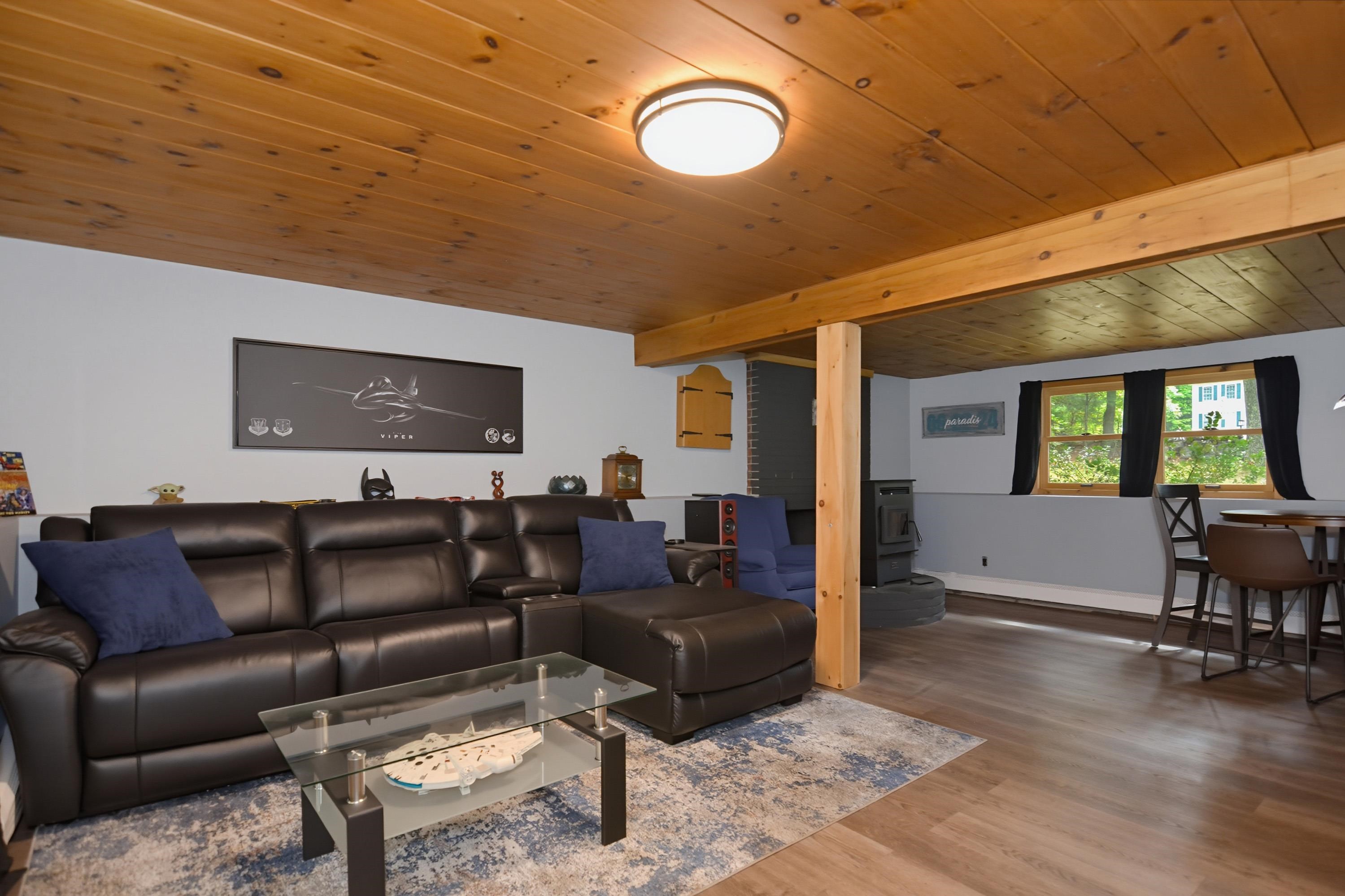 178 Island Pond Road Property Photo 25