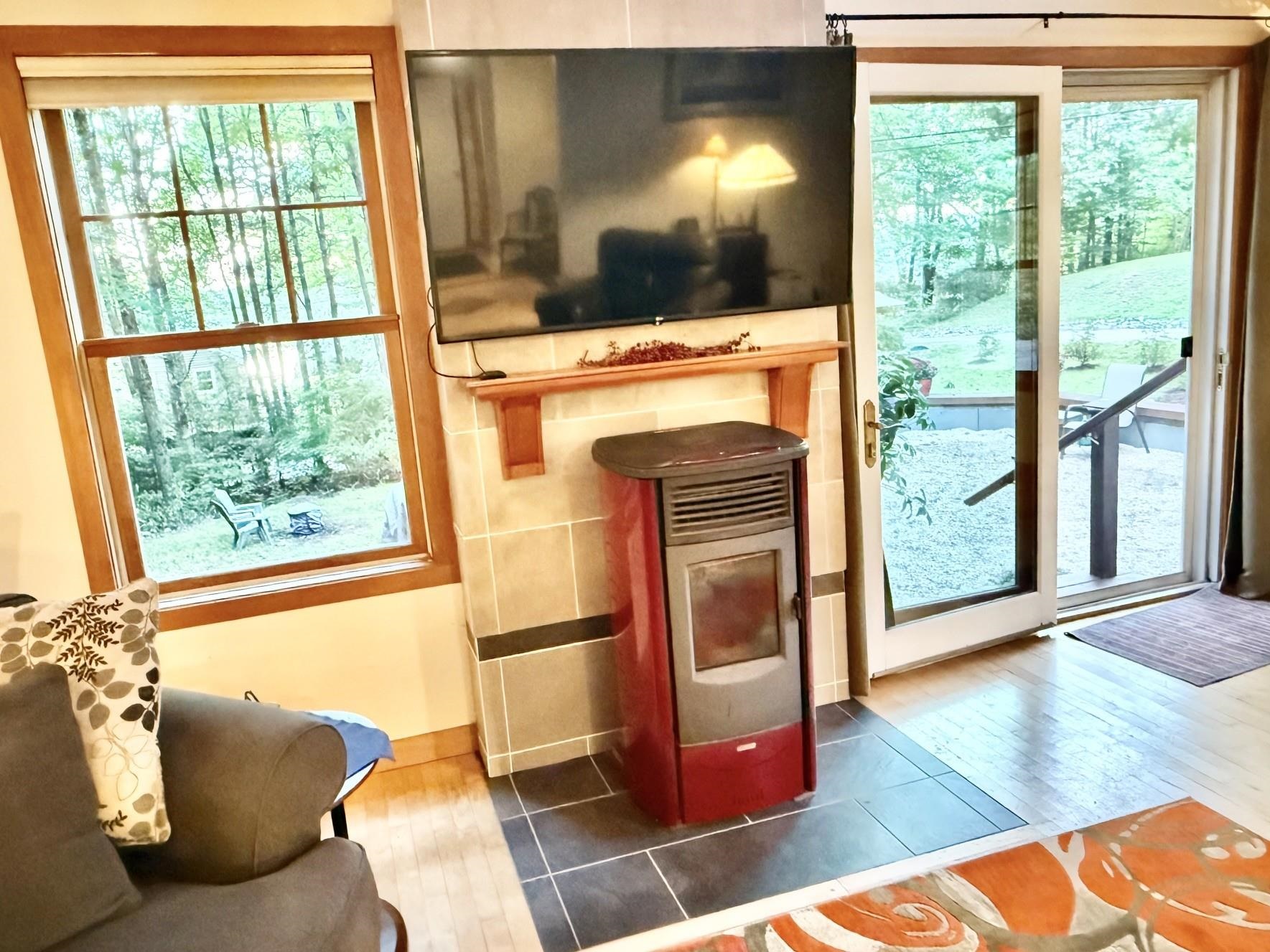 17 Echo Cove Property Photo 11