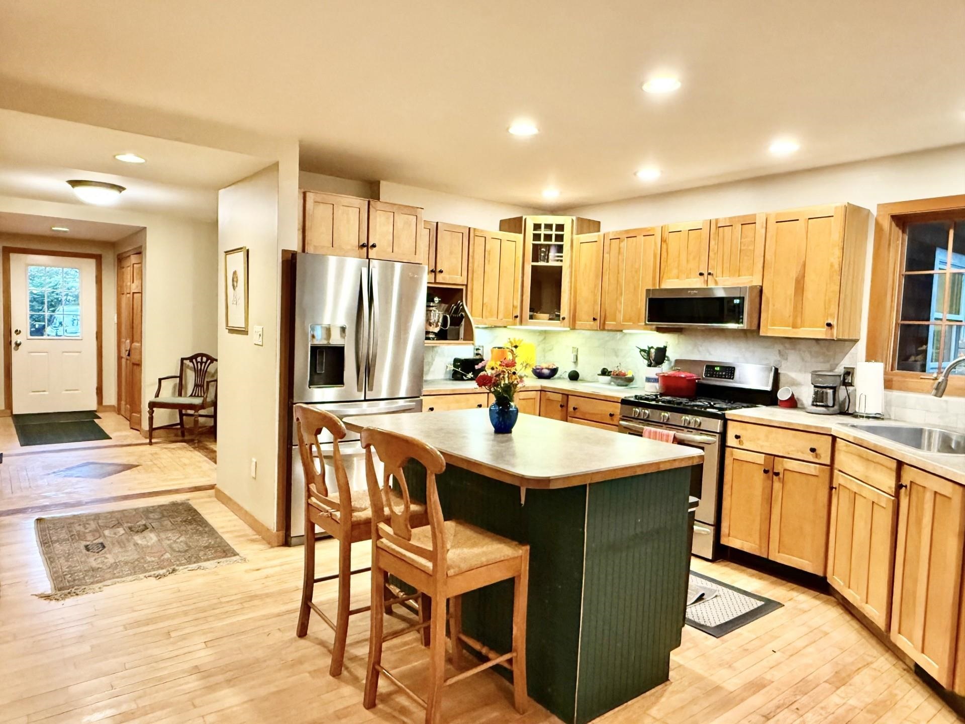 17 Echo Cove Property Photo 19
