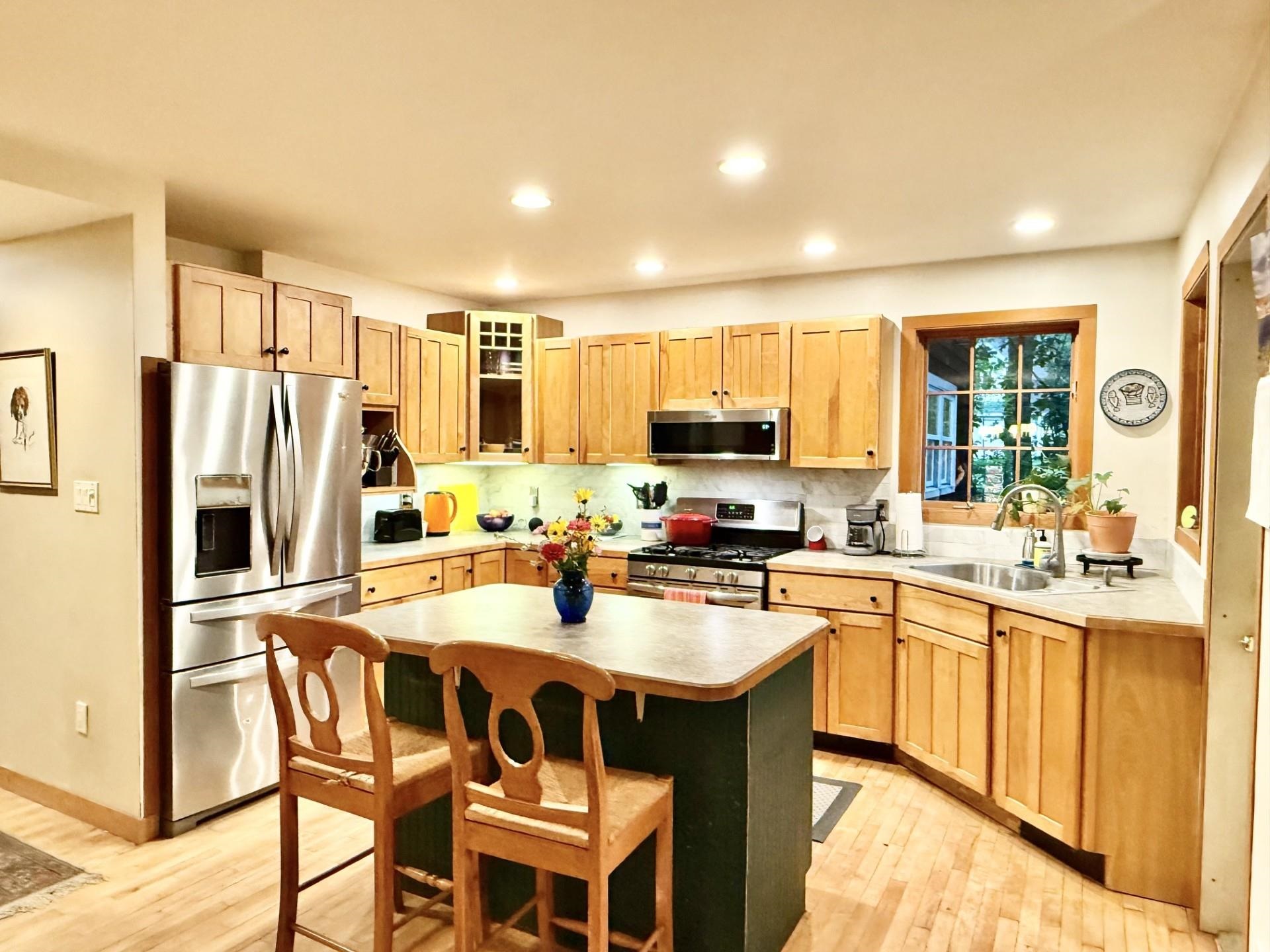 17 Echo Cove Property Photo 20