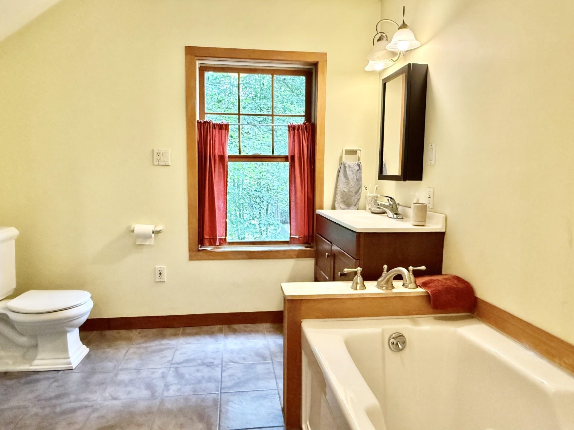 17 Echo Cove Property Photo 30