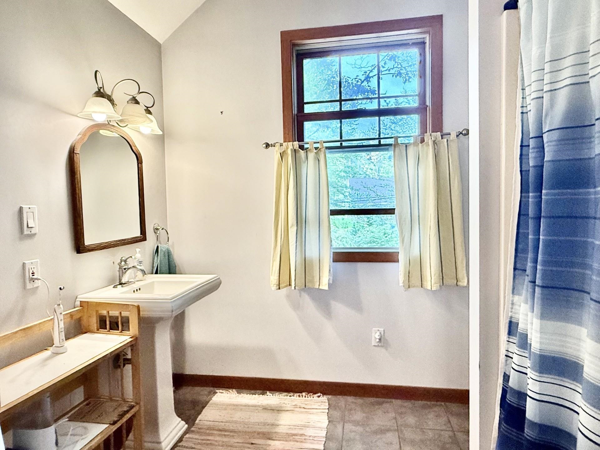 17 Echo Cove Property Photo 38
