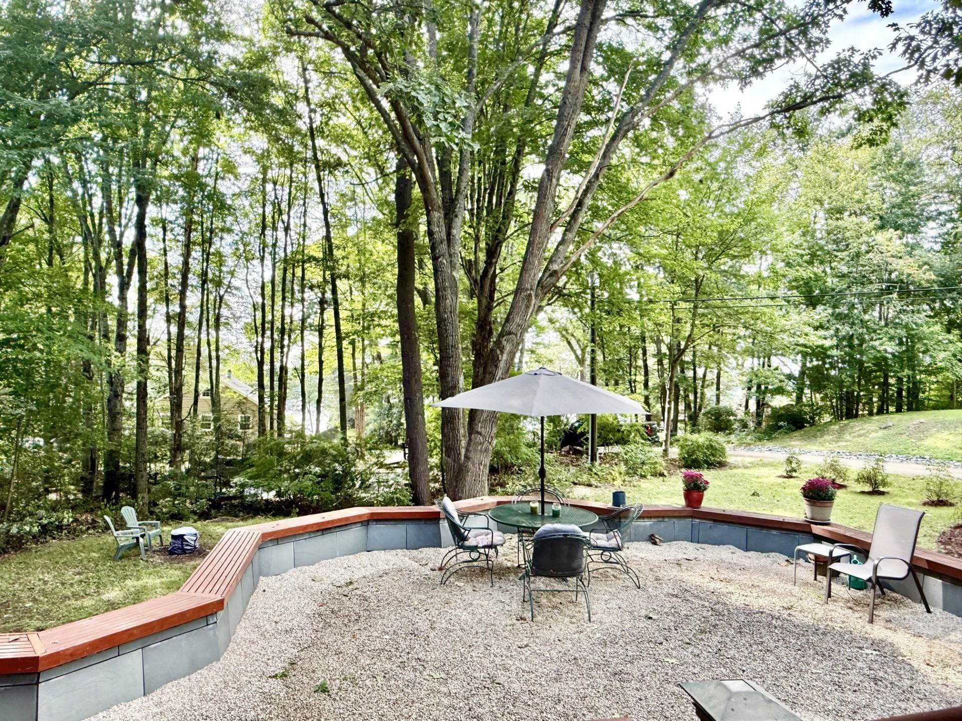 17 Echo Cove Property Photo 41