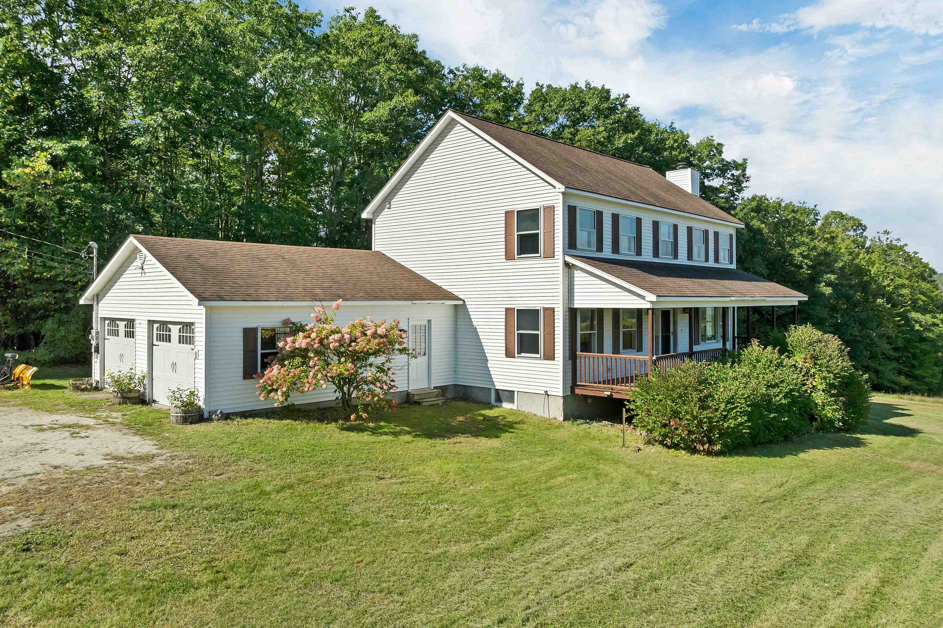 952 Plains Road Property Photo 3